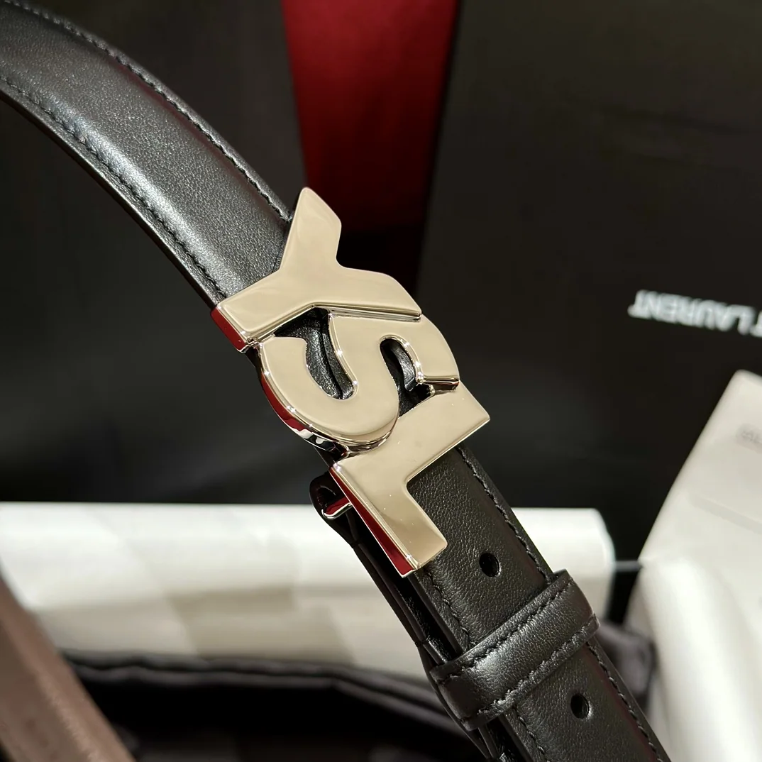 생로랑 YSL 금속 버클 양면 송아지가죽 벨트 상세 이미지 3