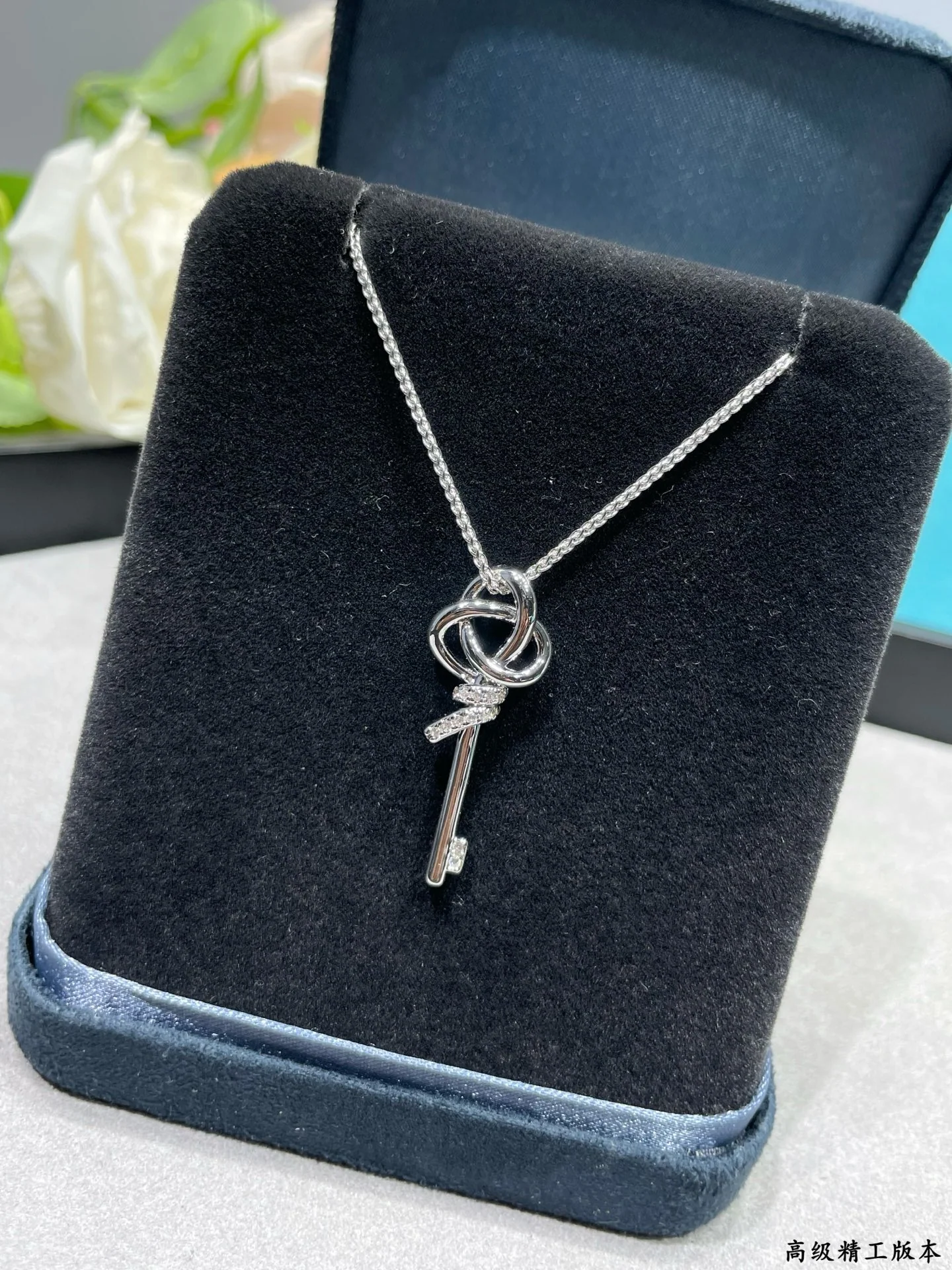 티파니 18 K 골드 다이아몬드 T 노트 키 목걸이 상세 이미지 2