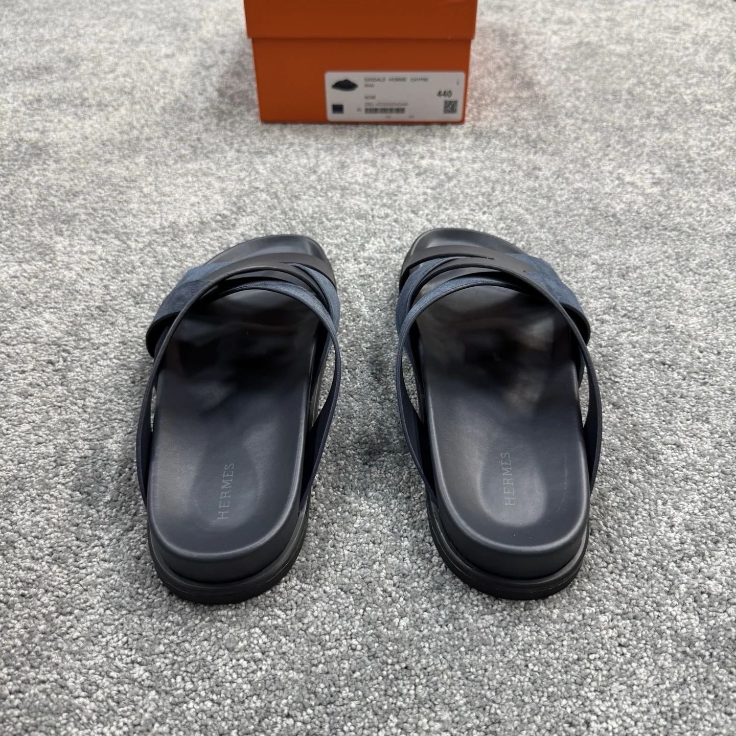 에르메스 다크 블루 카프스킨 크로스 스트랩 샌들 상세 이미지 9