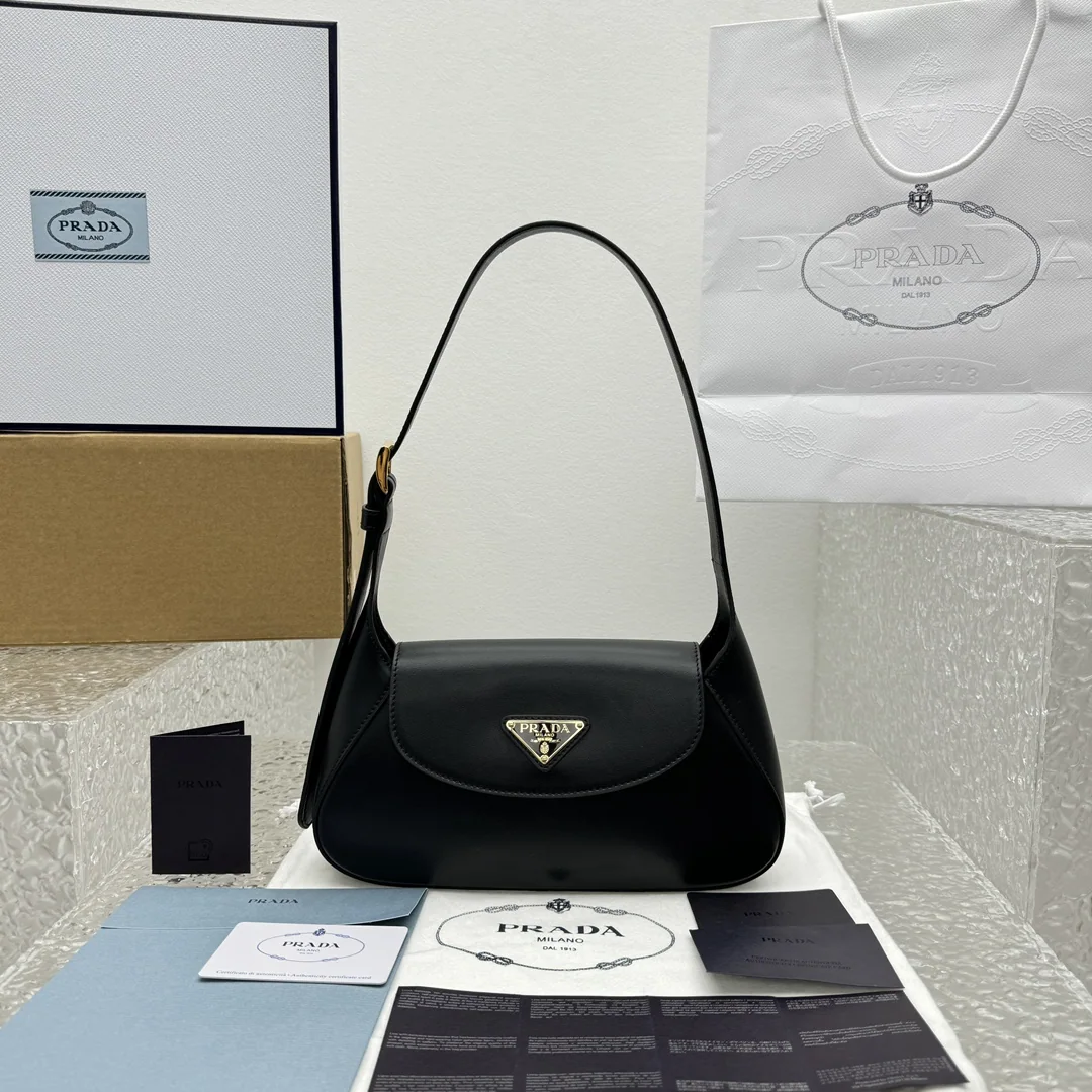 프라다 램스킨 플립탑 언더암 호보백 상세 이미지 1