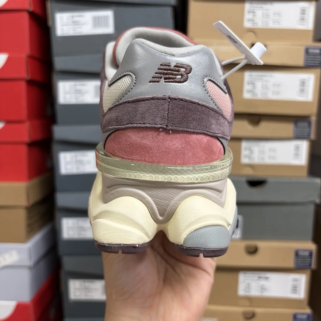 뉴발란스 [C] 9060 레드 U9060TRU 202102 New Balance 9060 상세 이미지 9