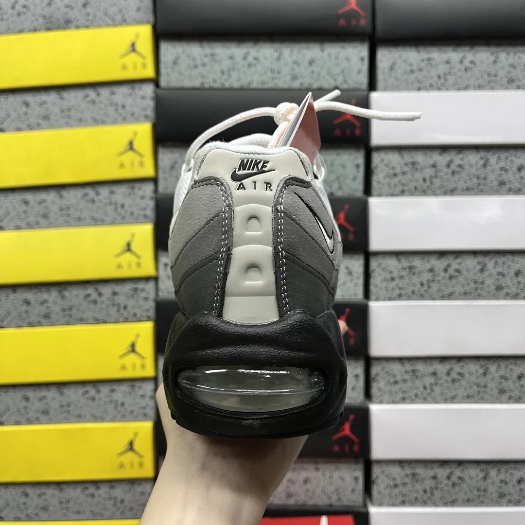 나이키 [WE] 에어 맥스 95 OG HM4740-007 201964 Nike Air Max 95 OG Big Bubble Granite 상세 이미지 7