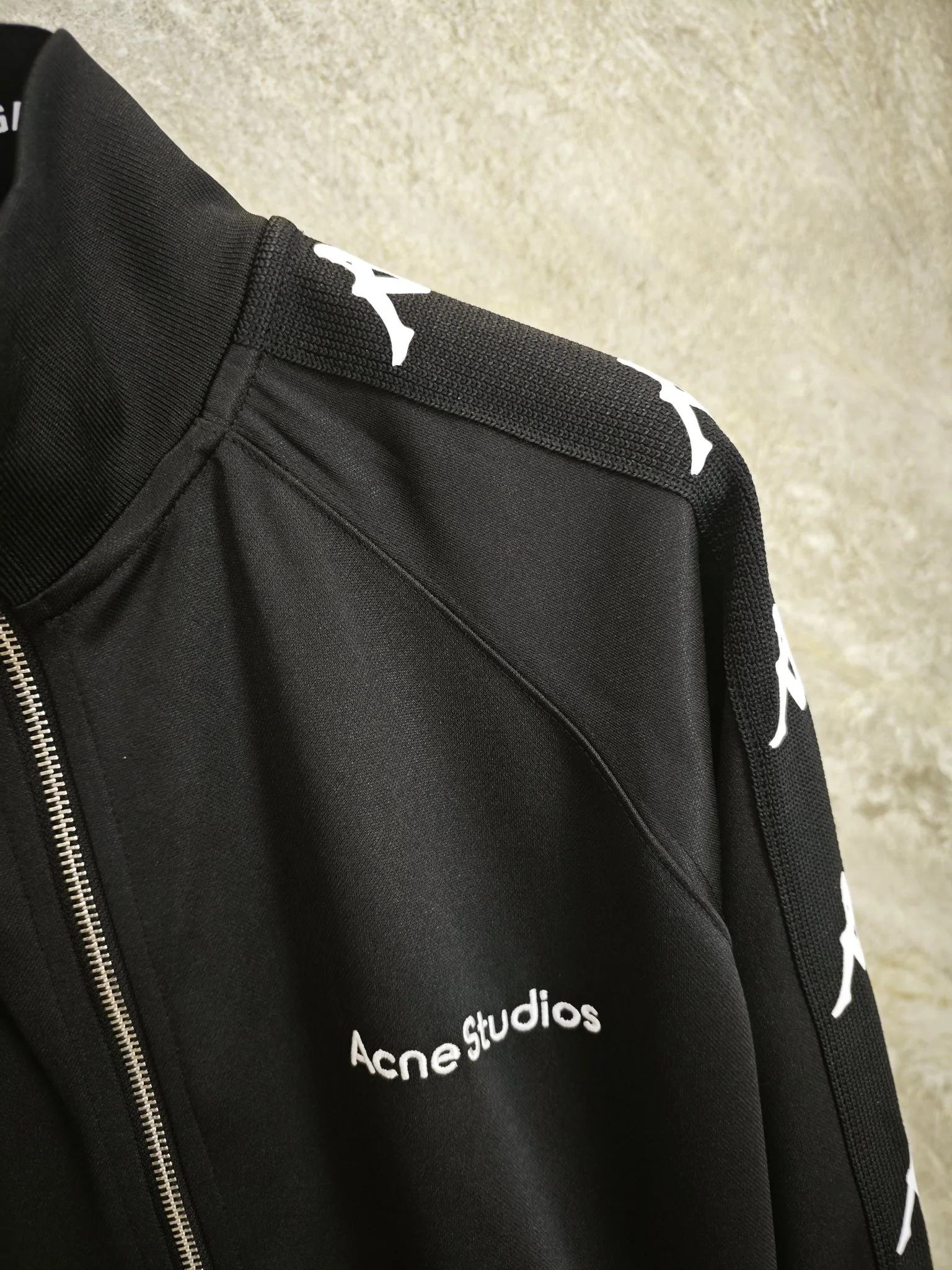 아크네스튜디오 아크네 스튜디오 카파 콜라보 집업자켓 28954 Acne Studios 상세 이미지 5