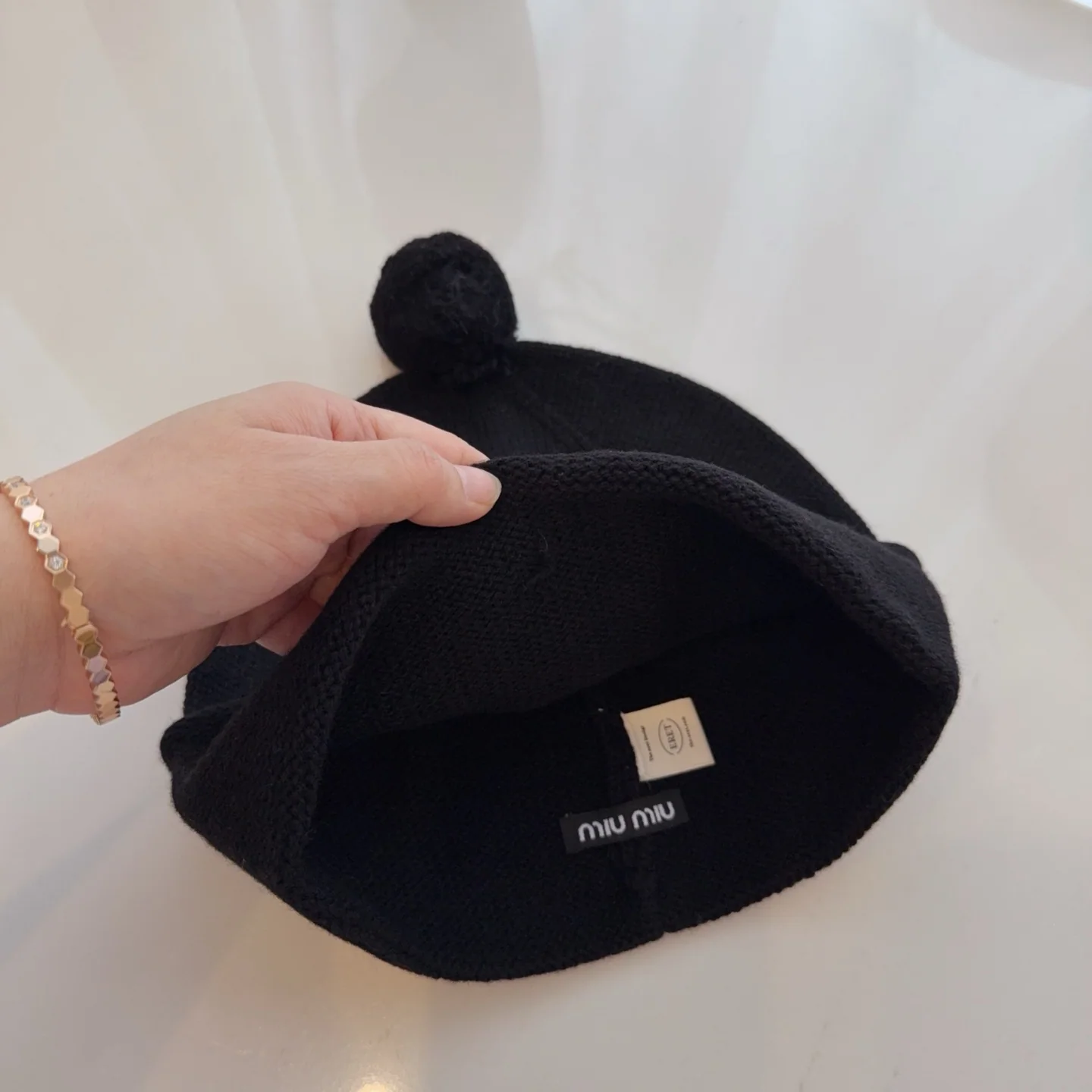미우미우 모자 81375 Miu Miu Cap 상세 이미지 4