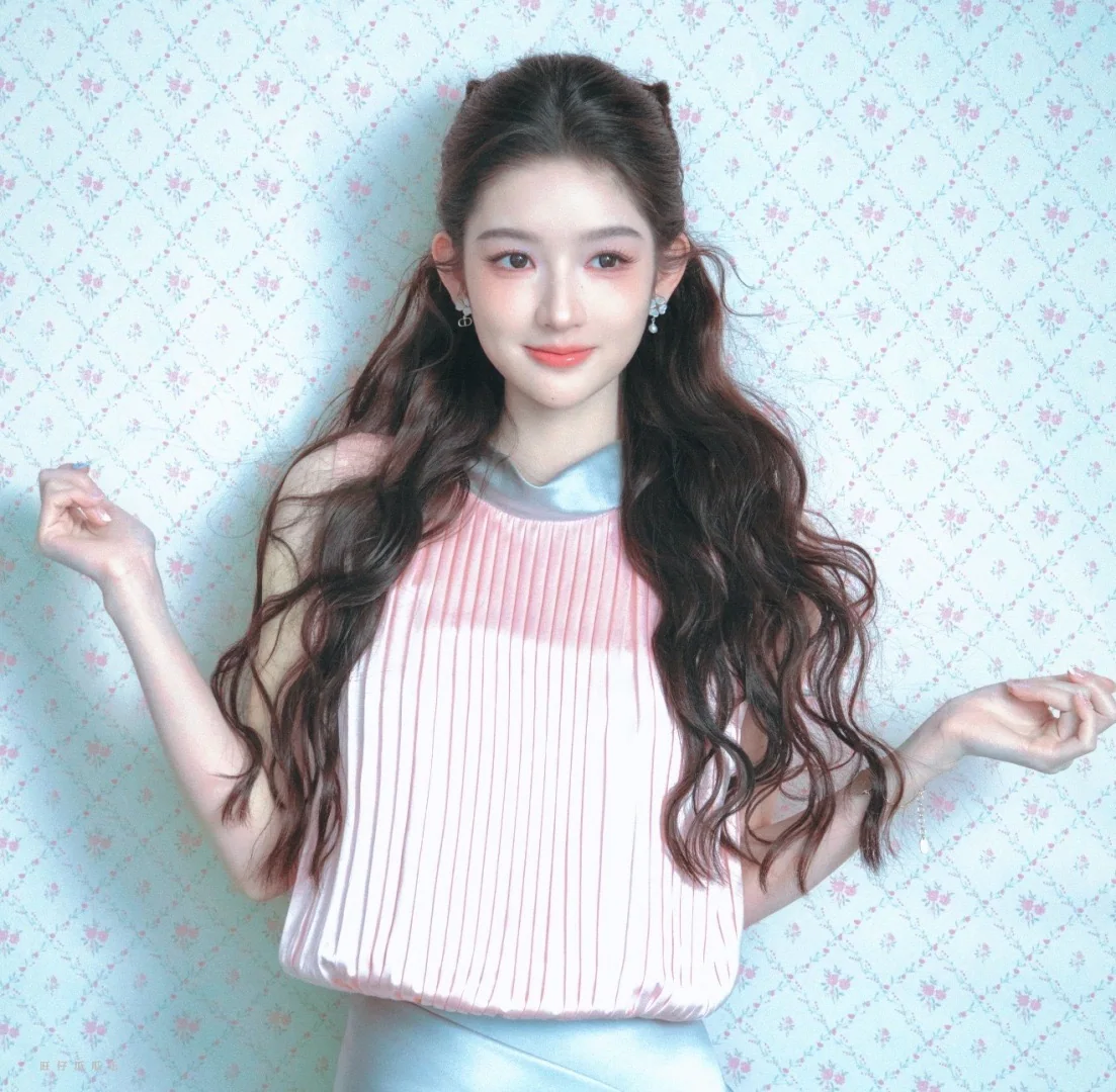 디올 머더오브펄 클로버 비대칭 진주 귀걸이 상세 이미지 5