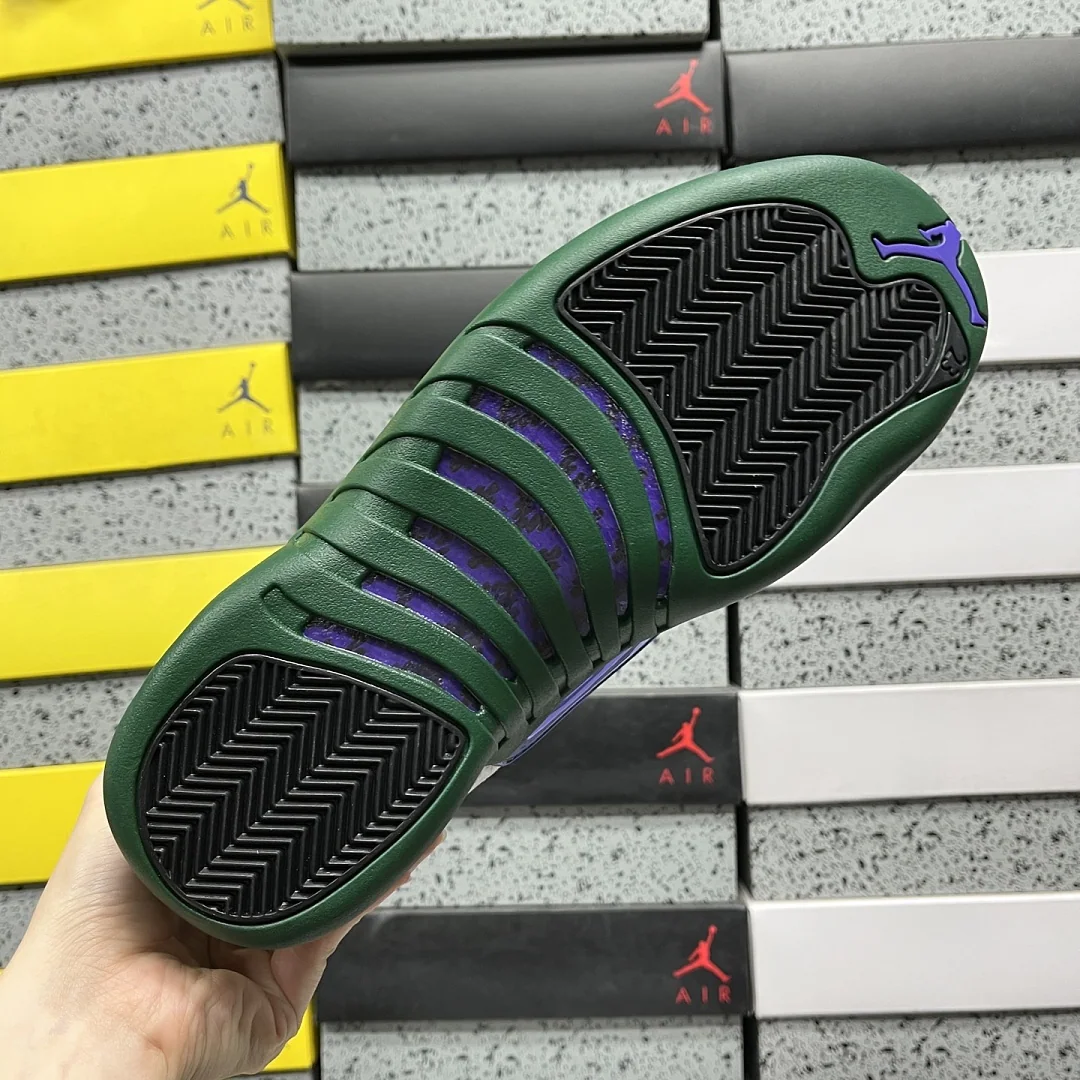 나이키 [GX] 조던 12 레트로 CT8013-103 201966 Nike Jordan 12 Retro Bucks 상세 이미지 9