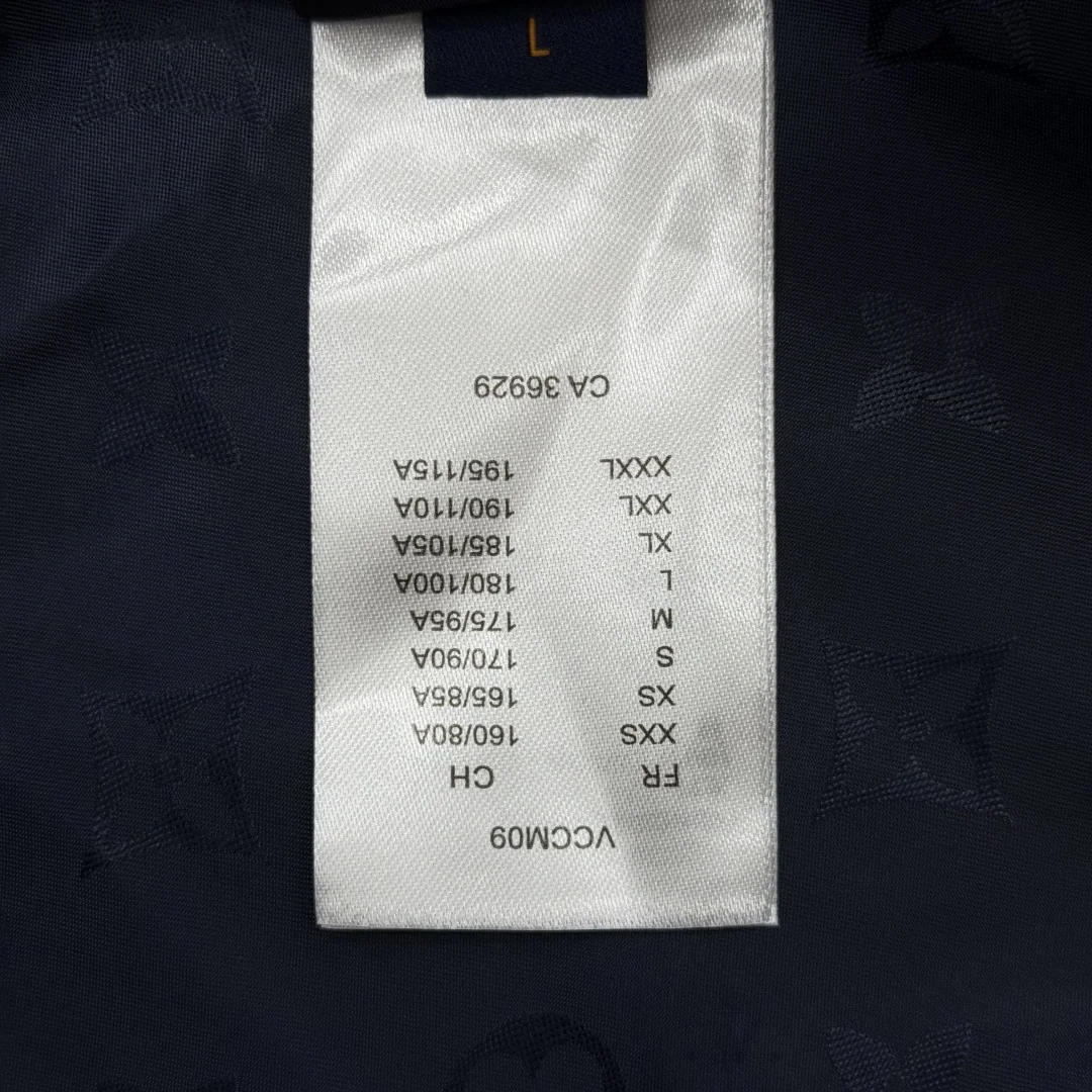 루이비통 LV 스트라이프 코튼 니트 베이스볼 자켓 상세 이미지 9