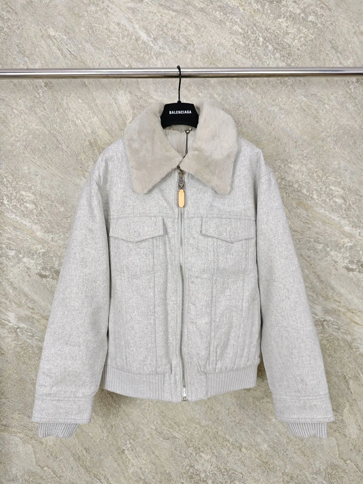 루이비통 울 안감 면 자켓 천연 가죽 퍼 카라 25 FW 25FW