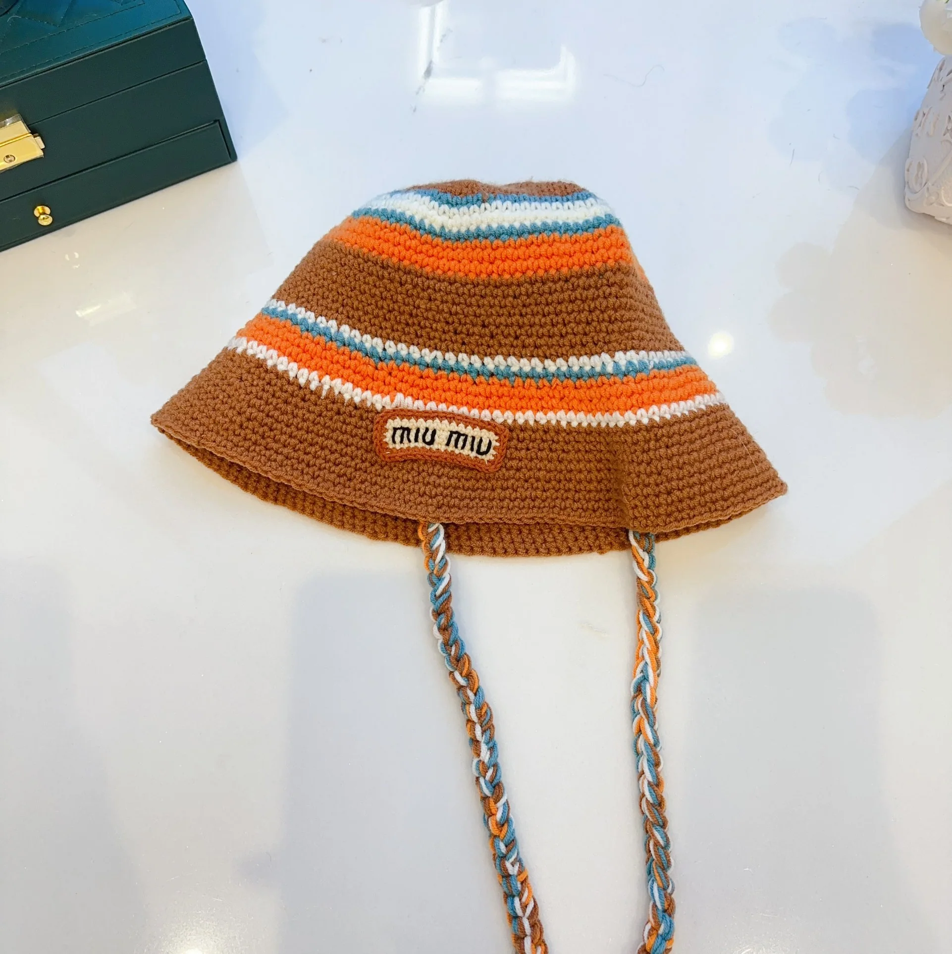 미우미우 모자 81137 Miu Miu Cap 상세 이미지 4