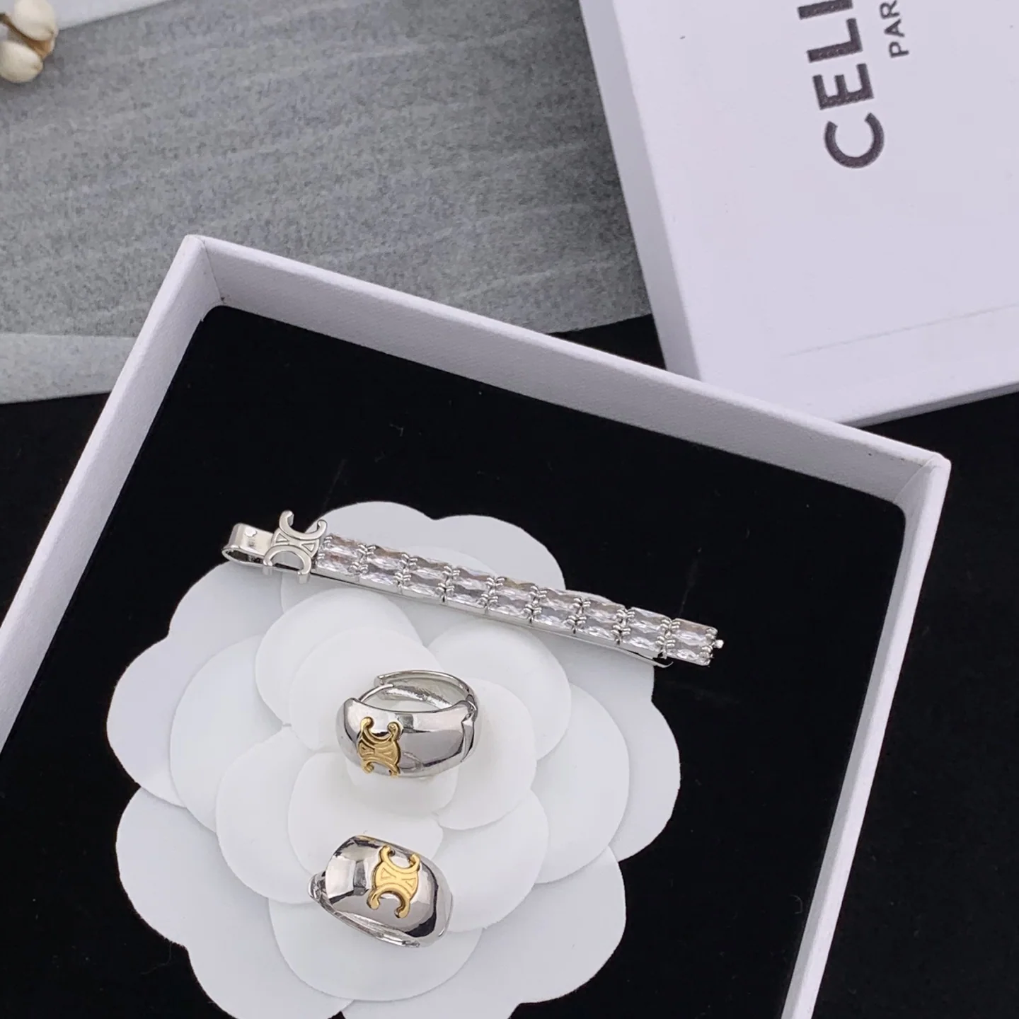 셀린느 귀걸이 69422 Celine Earrings 상세 이미지 3