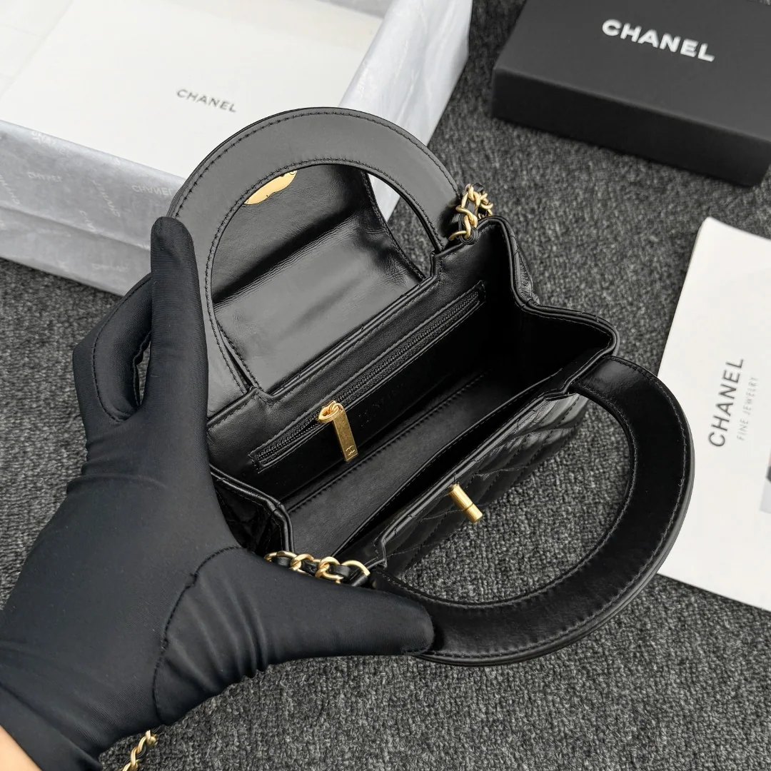 샤넬 켈리백 라지 블랙 금장 퀼팅 가방 23 K 상세 이미지 9