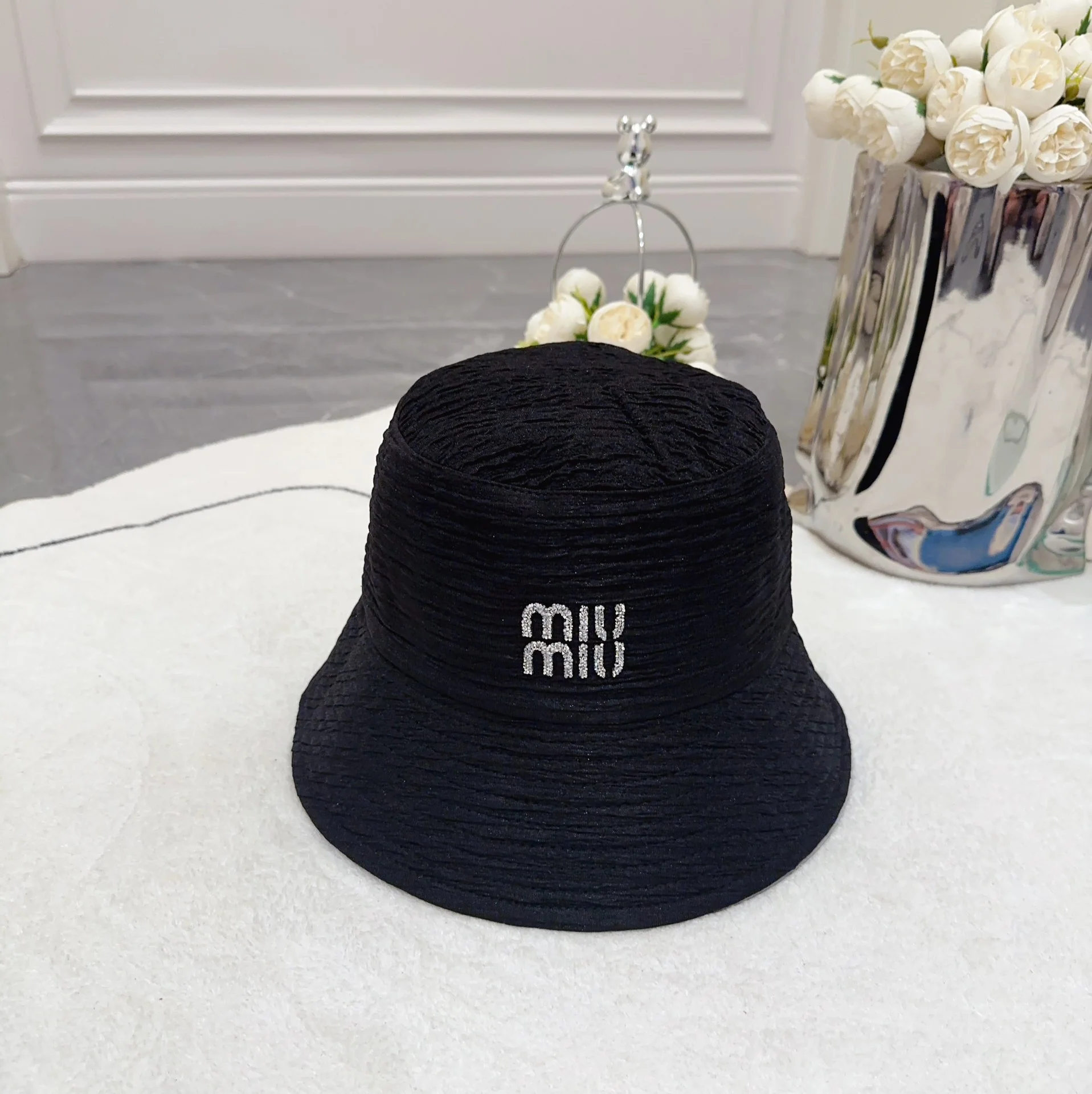 미우미우 모자 81093 Miu Miu Cap 상세 이미지 1