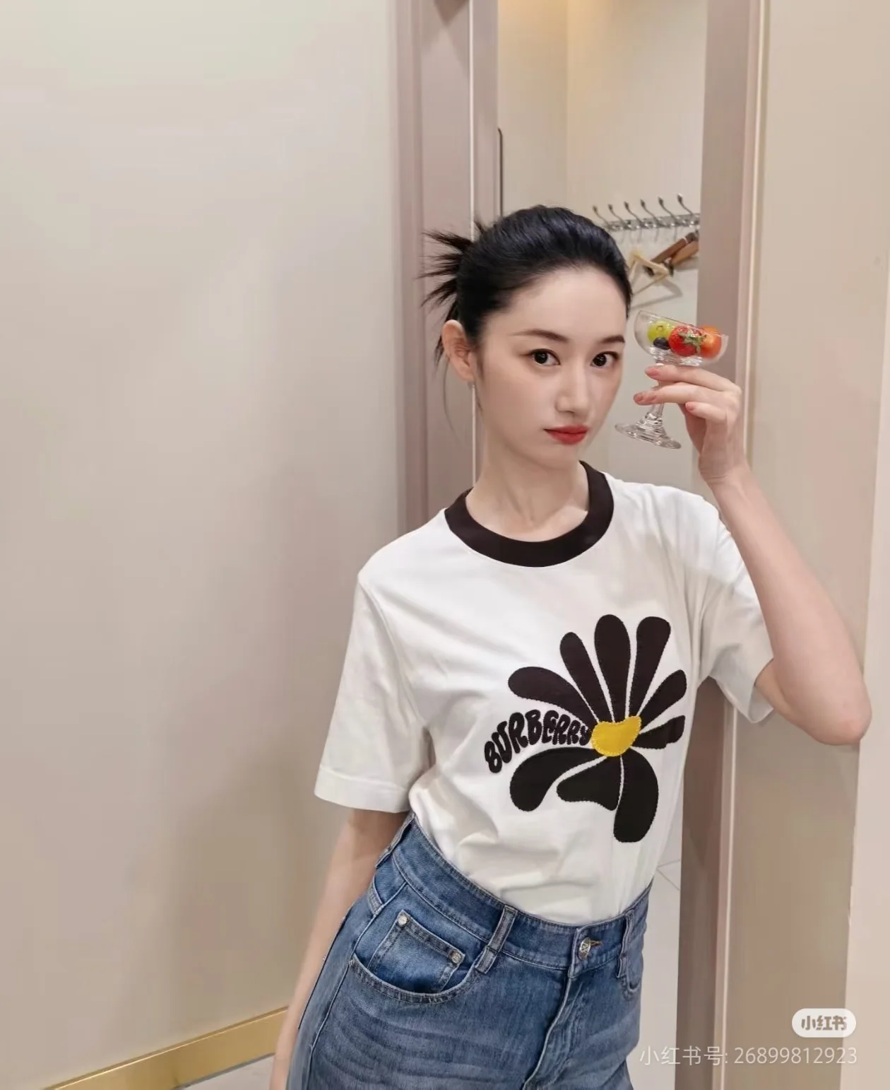 버버리 국화 자수 패치워크 여성 반팔 티셔츠 상세 이미지 15