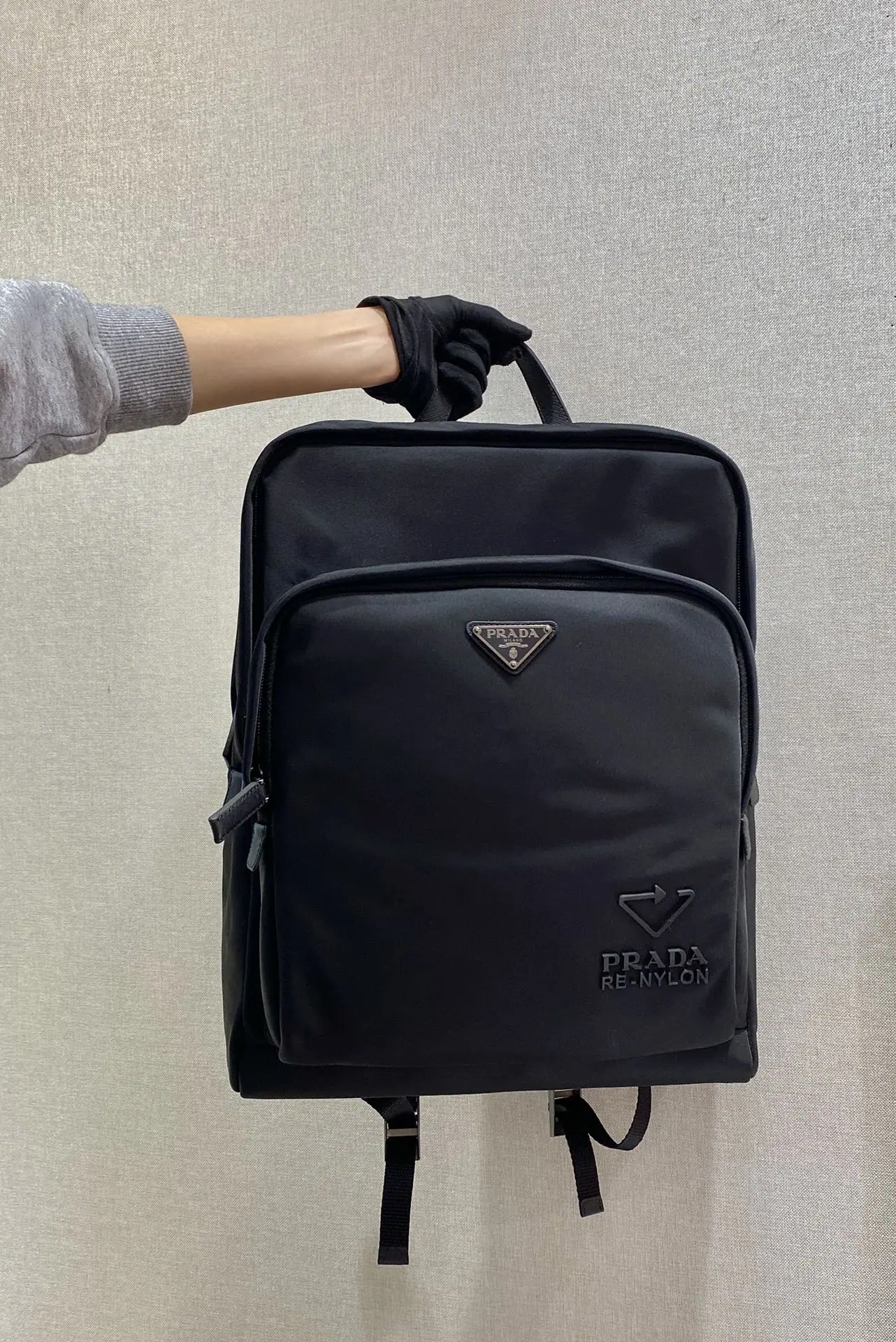 프라다 리사이클 나일론 남성 백팩 2VZ081
