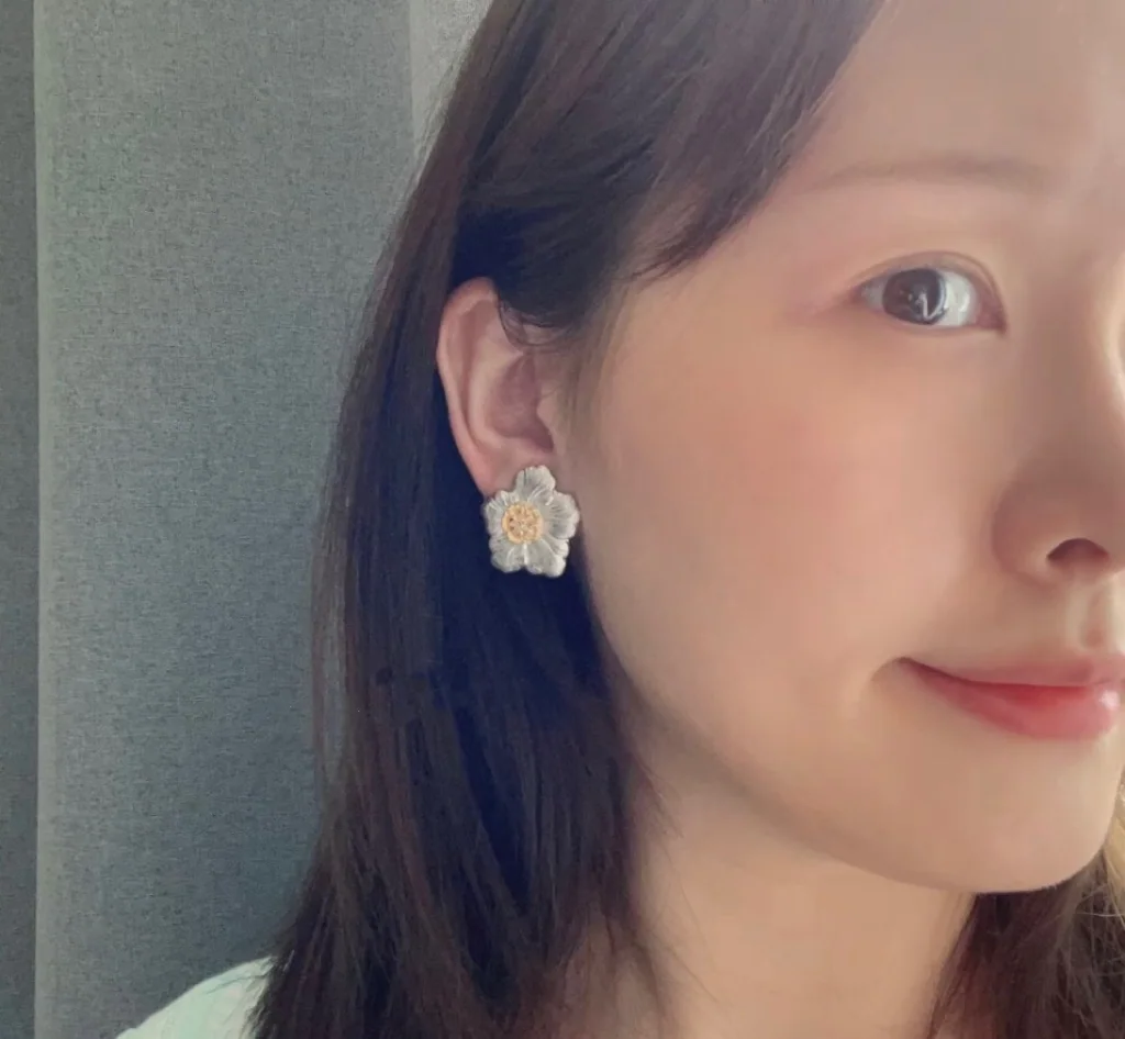 부첼라티 가드니아 데이지 무늬 925 스털링 실버 귀걸이 상세 이미지 8