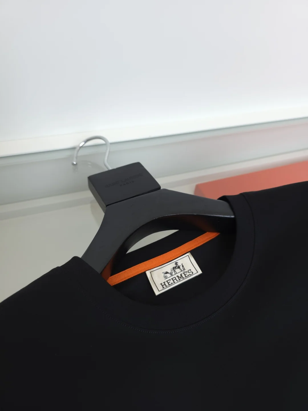 에르메스 H 슈발 자수 오버핏 코튼 반팔 티셔츠 상세 이미지 4