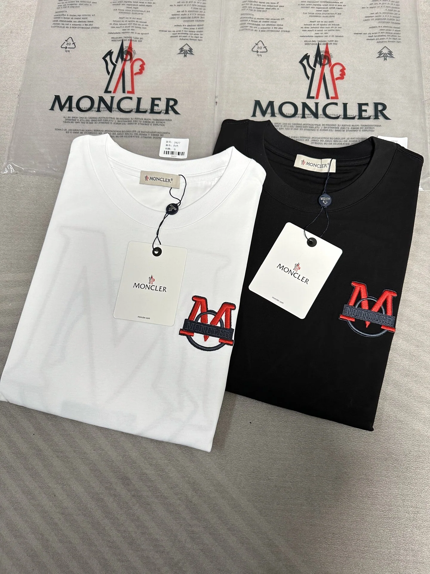 몽클레어 남성 코튼 반팔 티셔츠 상세 이미지 2