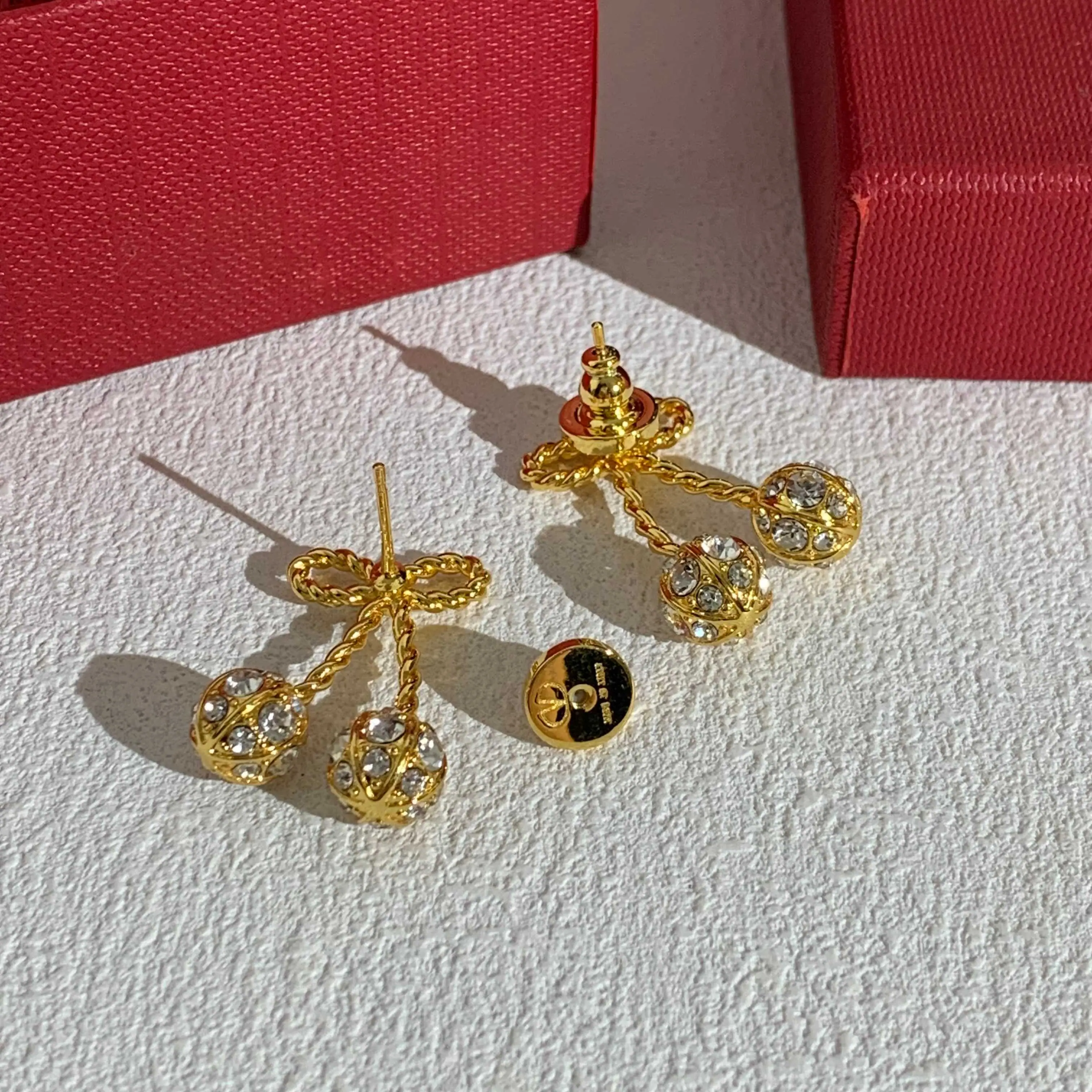 발렌티노 25 A 스터드 귀걸이 상세 이미지 8