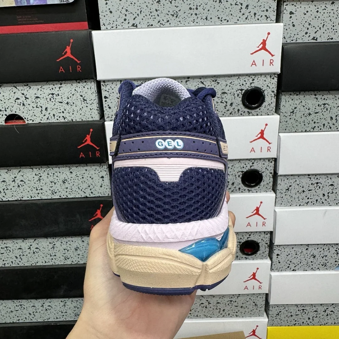 아식스 [TOP] 젤 큐뮬러스 16 1203A763-020 200297 Asics Gel-Cumulus 16 Purple Cloud Grey 상세 이미지 8