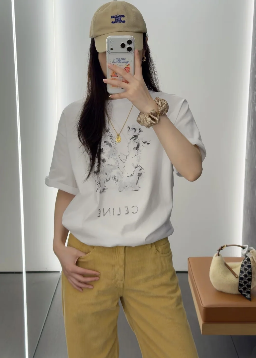 셀린느 강아지 패턴 여성 반팔 티셔츠 상세 이미지 9