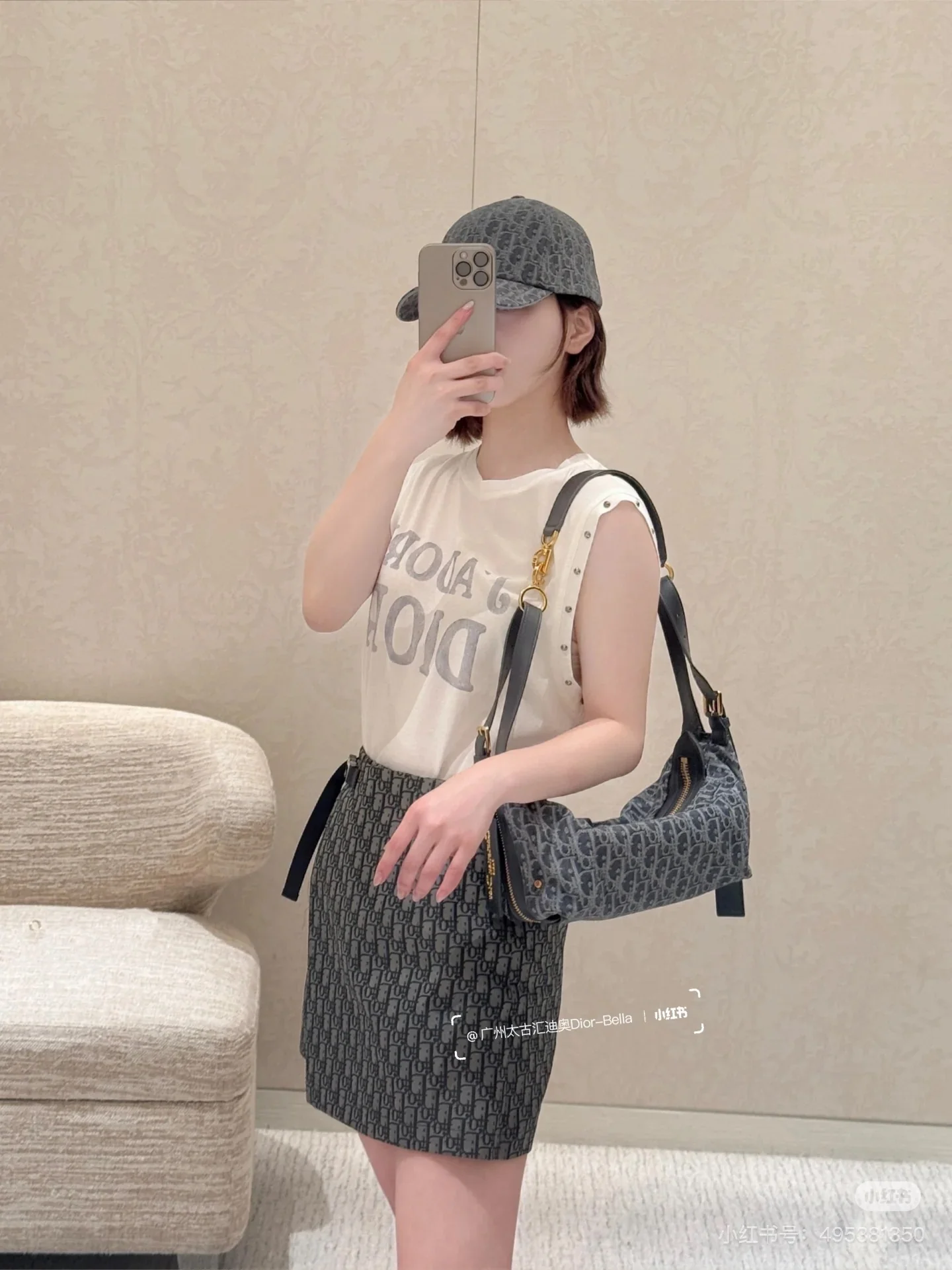 디올 슬로건 프린트 여성 반팔 티셔츠 2025 FW 상세 이미지 3