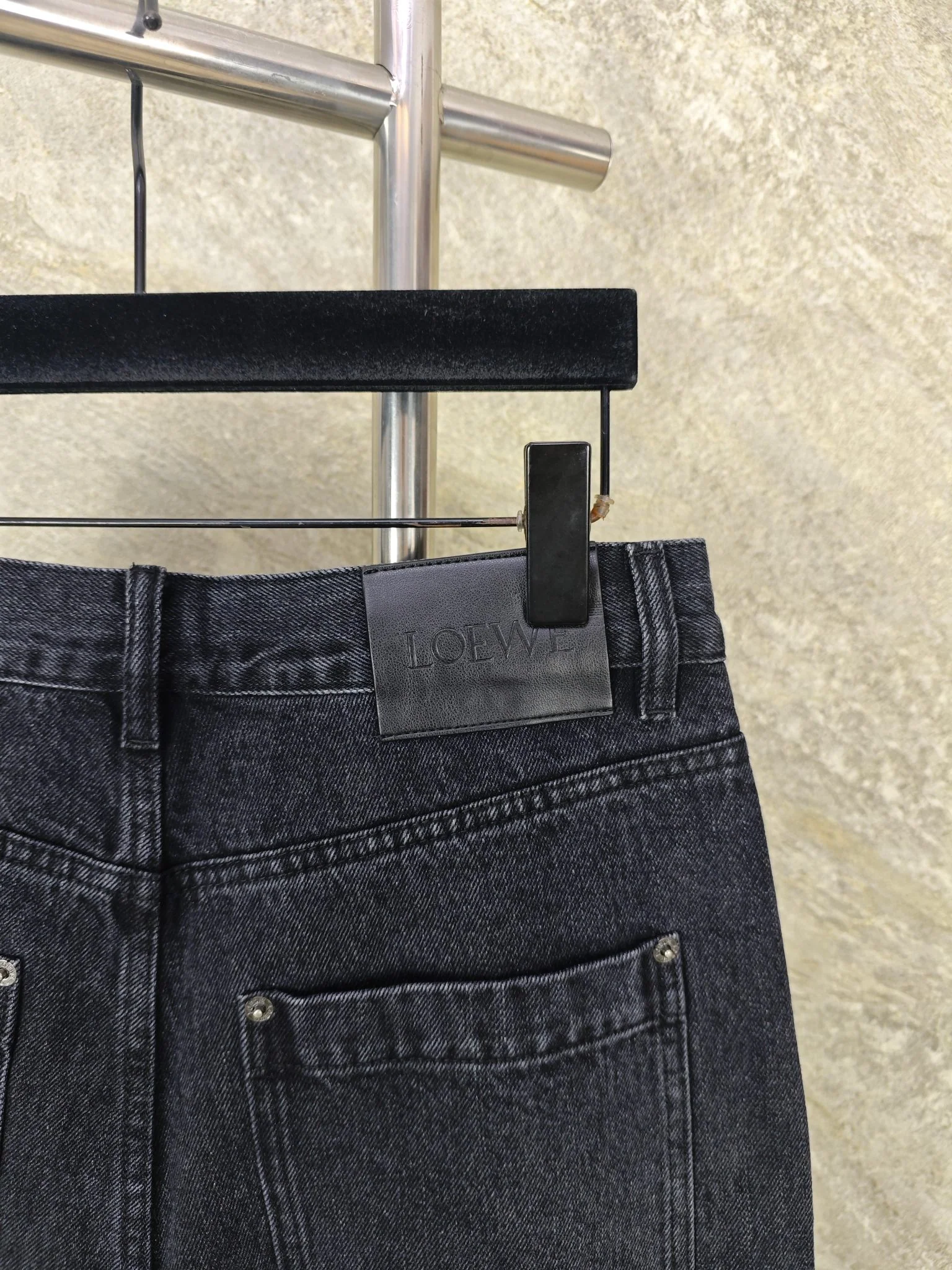 로에베 아플리케 데님 남성 바지 상세 이미지 6