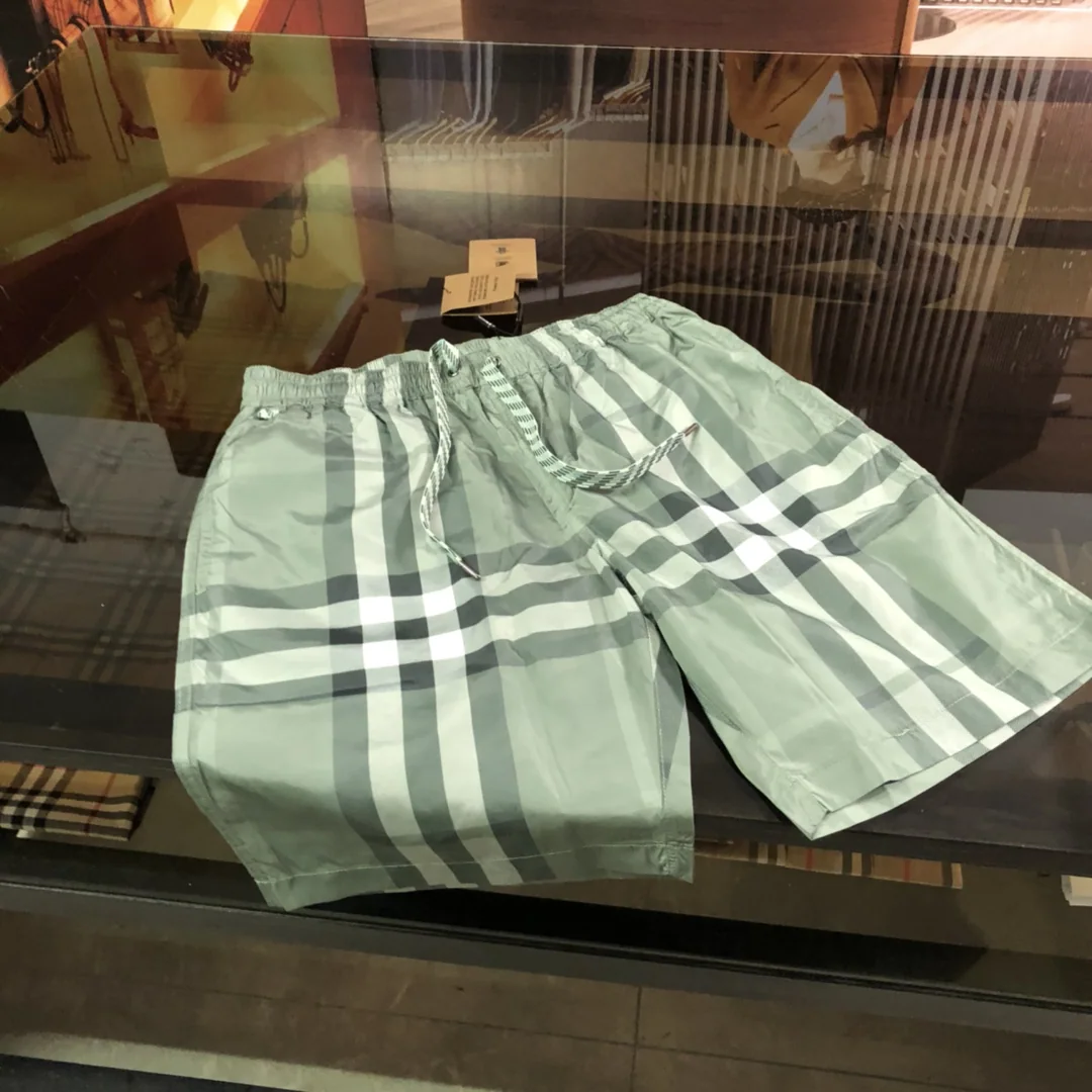버버리 클래식 체크 메시 남성 반바지 상세 이미지 1