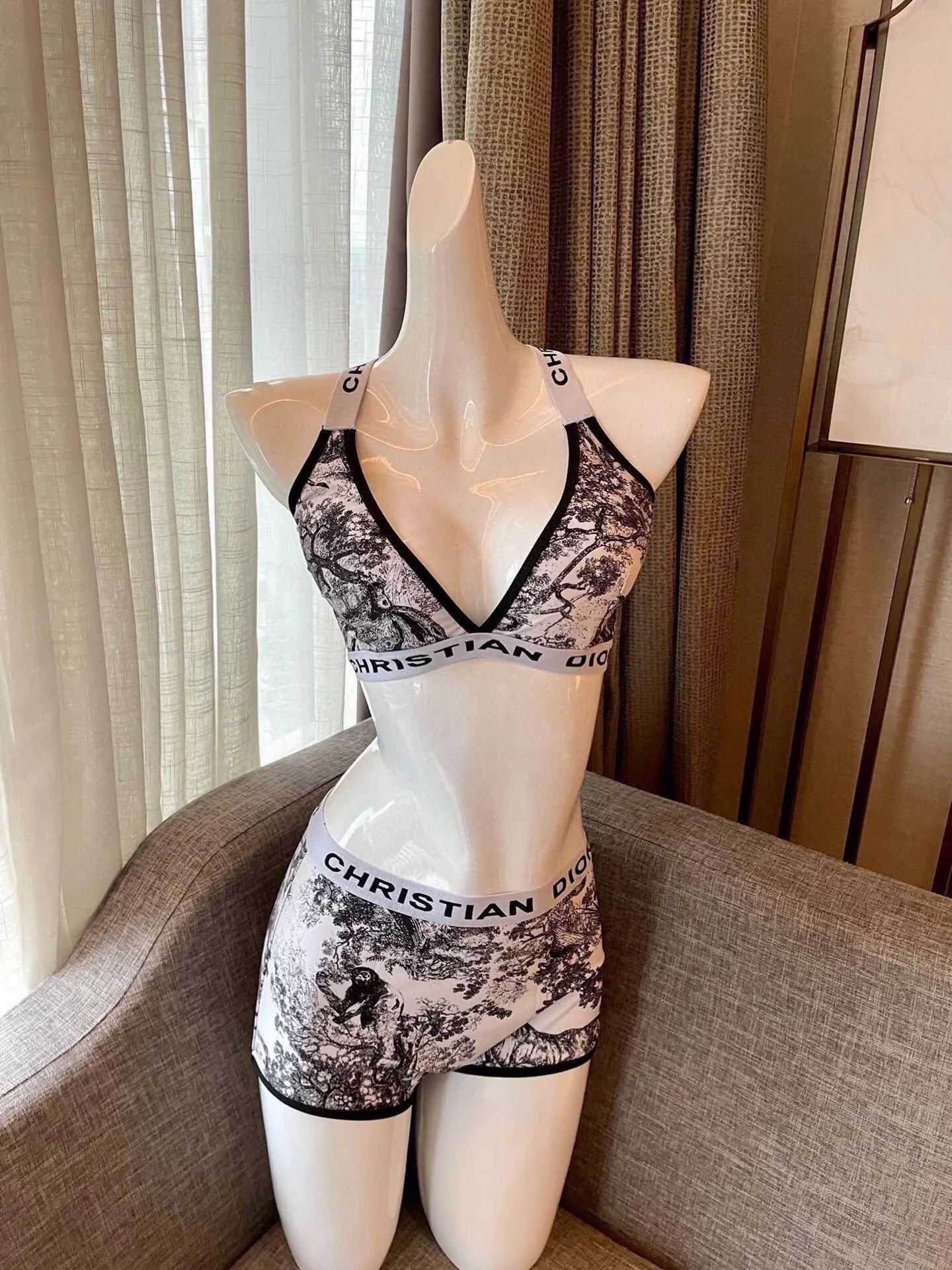 디올 여성 액티브웨어 89502 Dior Activewear 상세 이미지 3