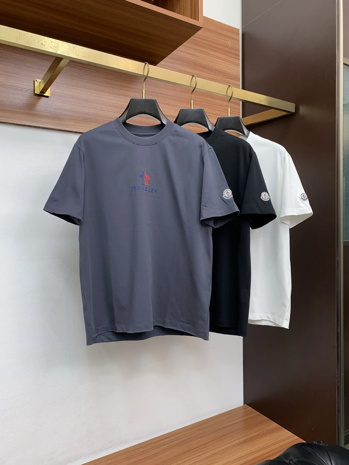 몽클레어 코튼 반팔 티셔츠 2026 AW 1584 상세 이미지 9