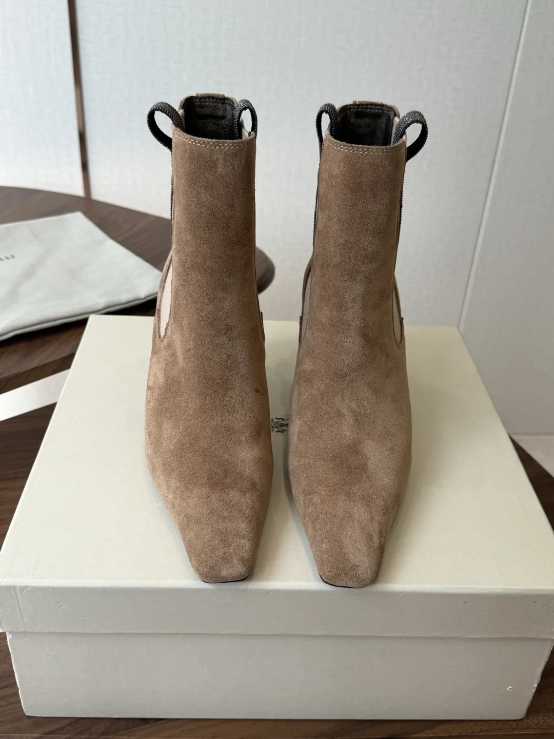 브루넬로쿠치넬리 스틸레토힐 미드카프 부츠 151489