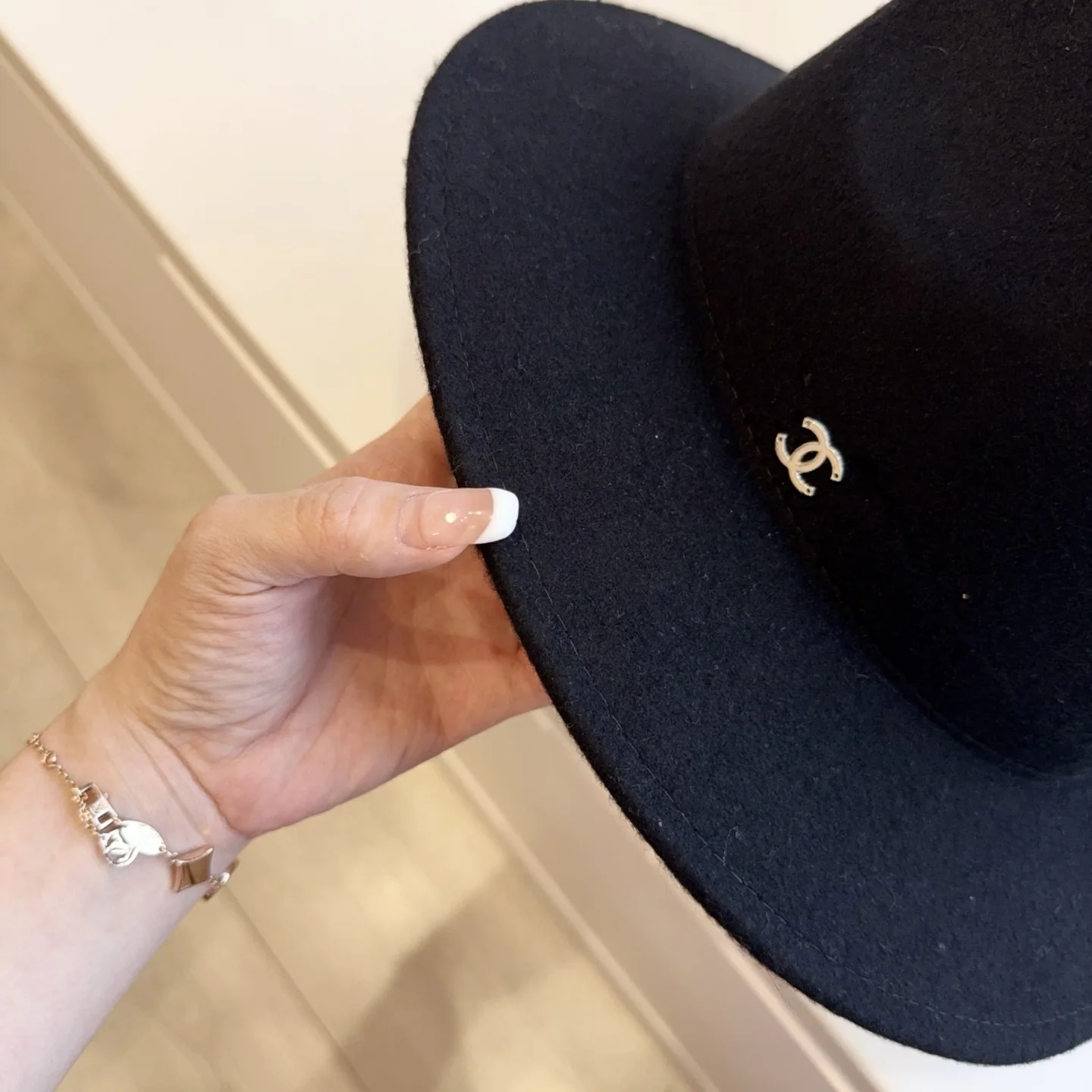 샤넬 울 펠트 모자 상세 이미지 5