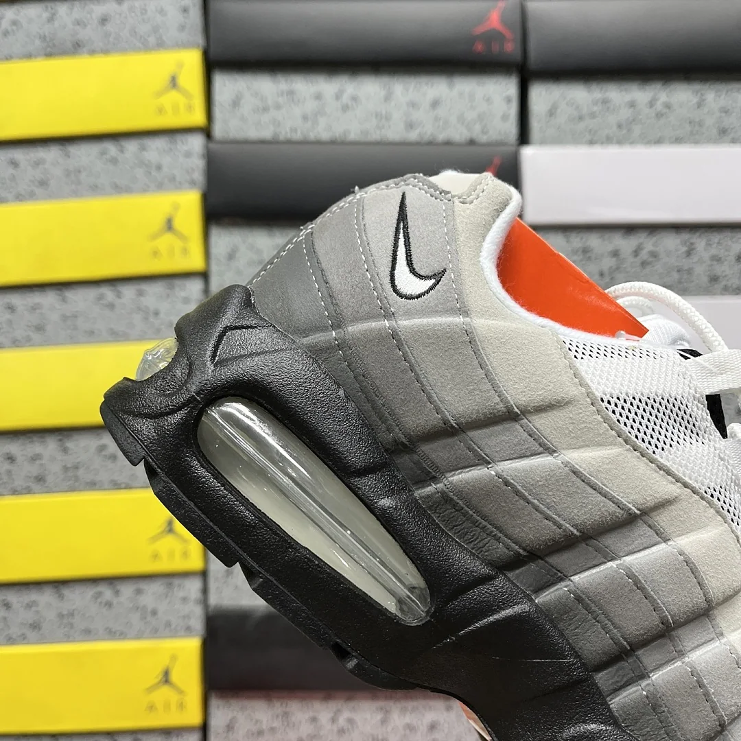 나이키 [WE] 에어 맥스 95 OG HM4740-007 201964 Nike Air Max 95 OG Big Bubble Granite 상세 이미지 2