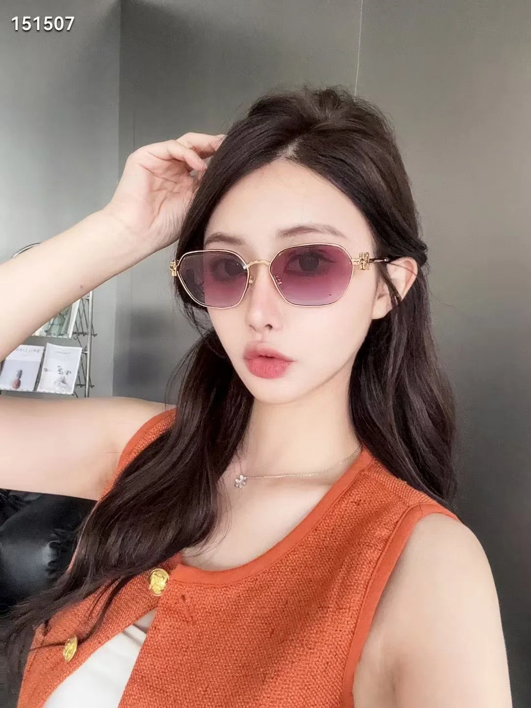 미우미우 MU 55 ZS 선글라스 상세 이미지 3