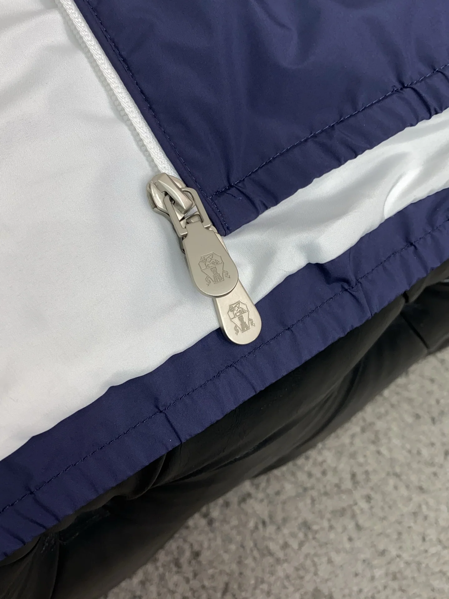 브루넬로쿠치넬리 슬림핏 후드집업 자켓 남성 상세 이미지 8