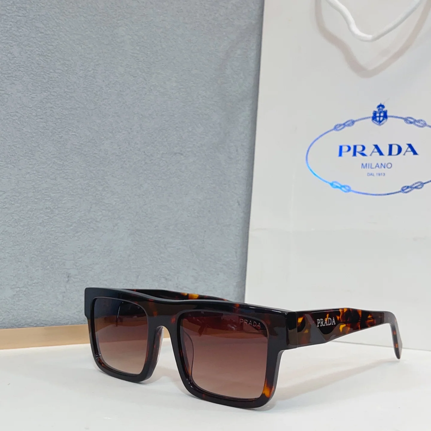 프라다 선글라스 56498 Prada Sunglasses 상세 이미지 9