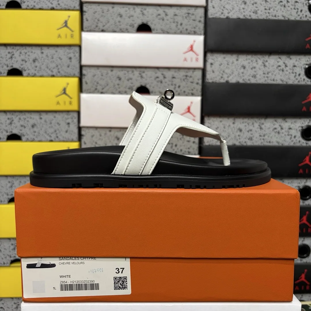 에르메스 [YX] 블랙 화이트 205764 Hermes Chypre Sandal