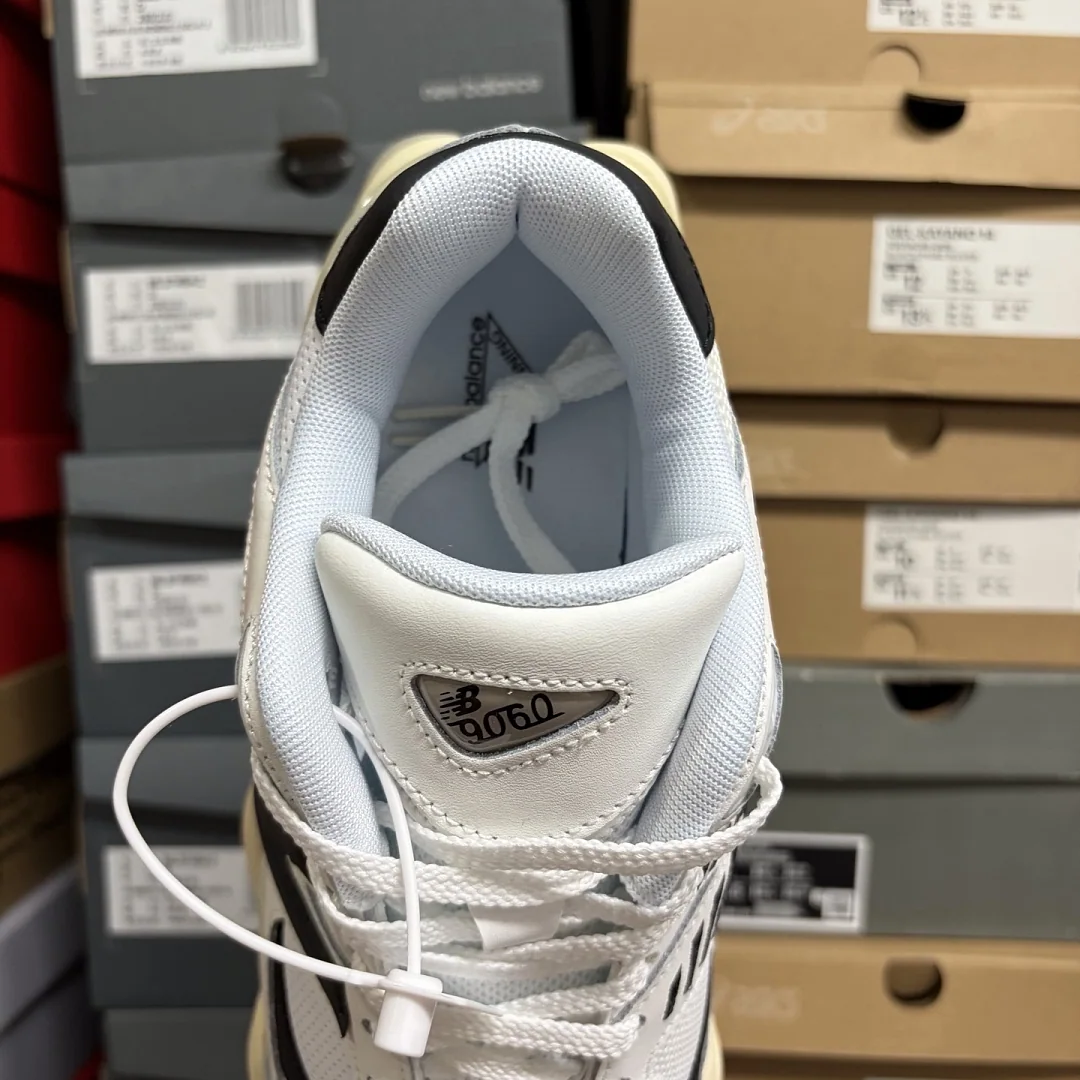 뉴발란스 [C] 9060 화이트 블랙 U9060AAB 202101 New Balance 9060 상세 이미지 2