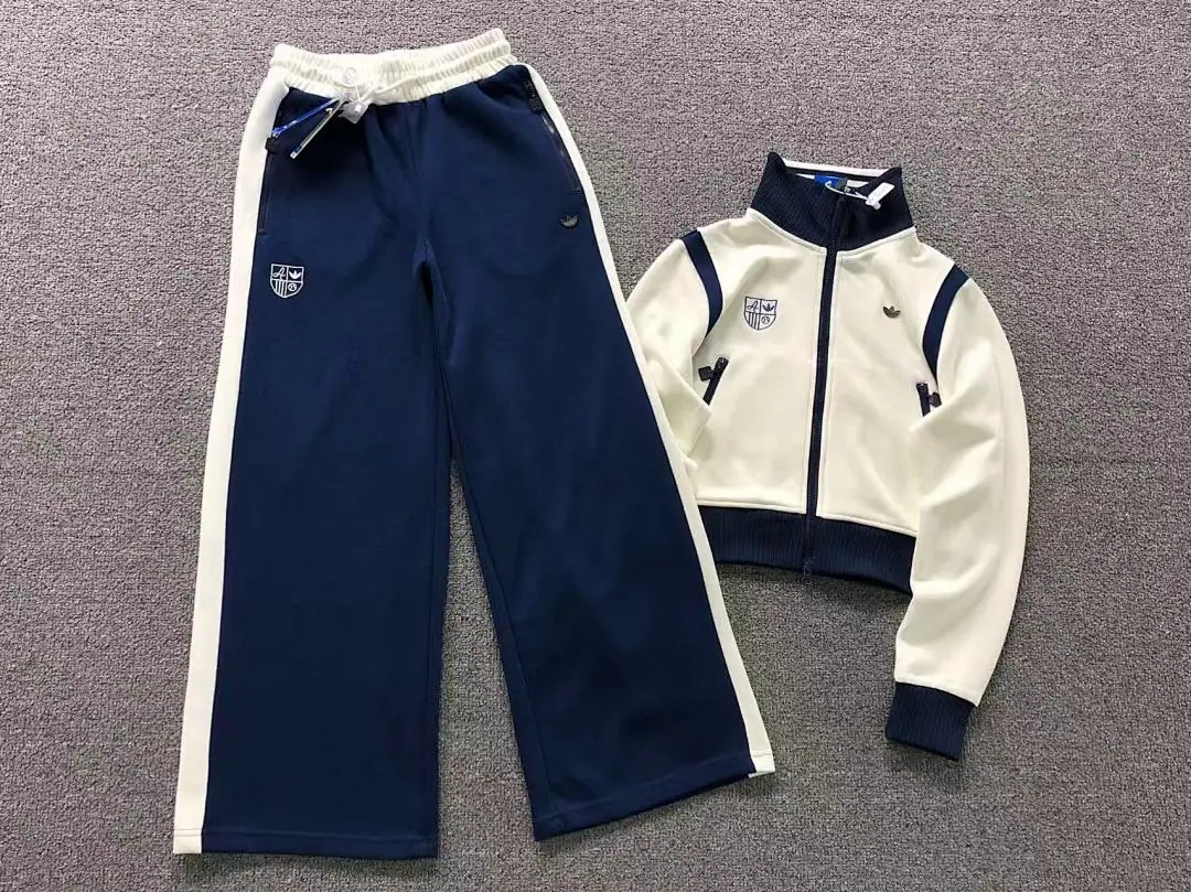 아디다스 여성 후드티 바지 세트 202897 Adidas Hoodie Set 상세 이미지 4