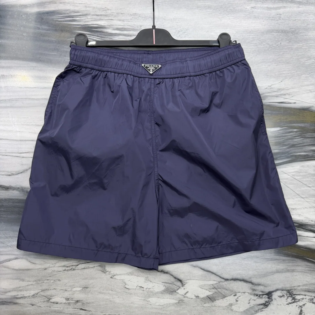 프라다 Re-Nylon 솔리드 컬러 엘라스틱 비치 반바지 41245 Prada Shorts 상세 이미지 4