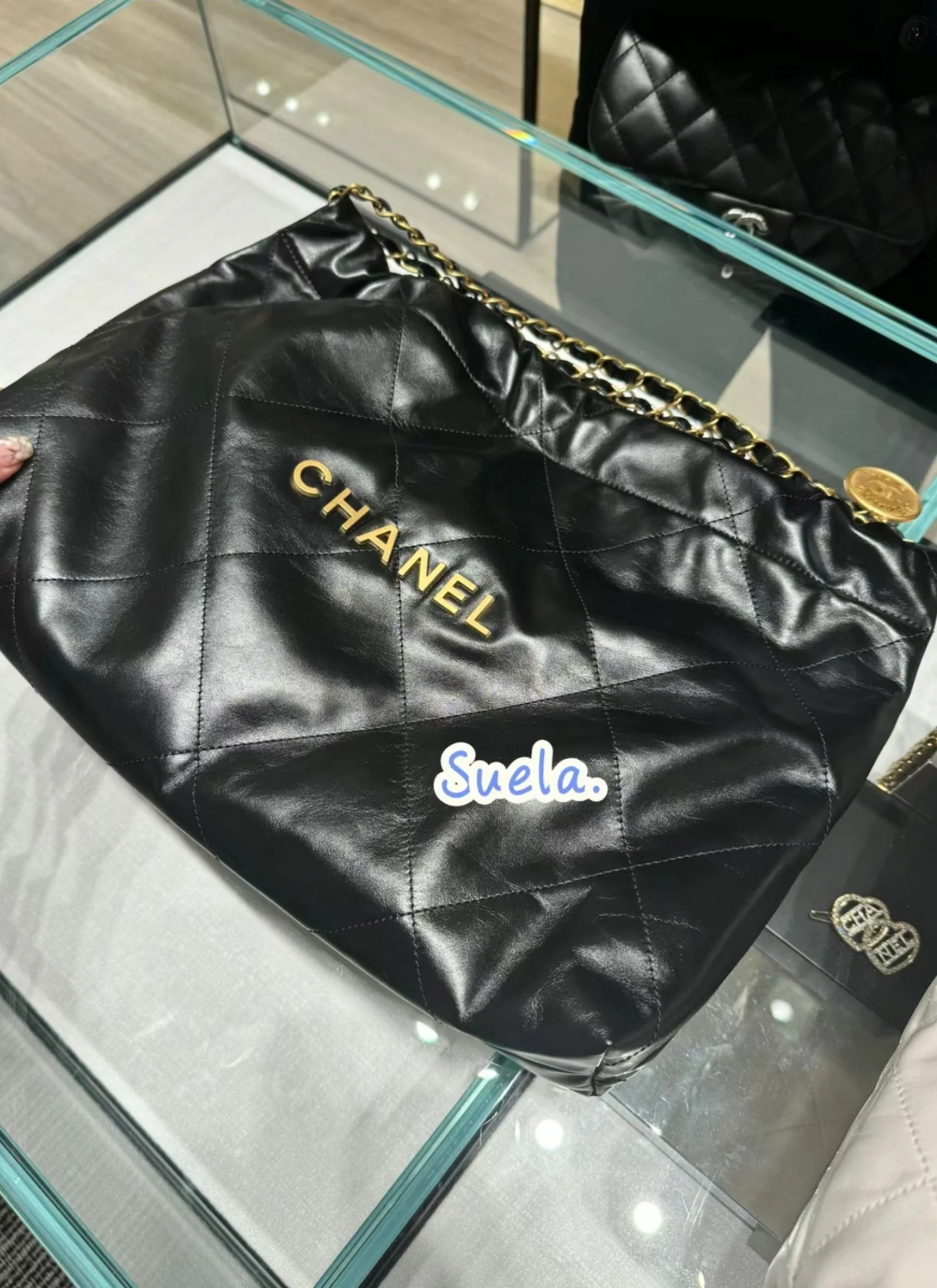 샤넬 고광택 송아지가죽 가방 상세 이미지 1