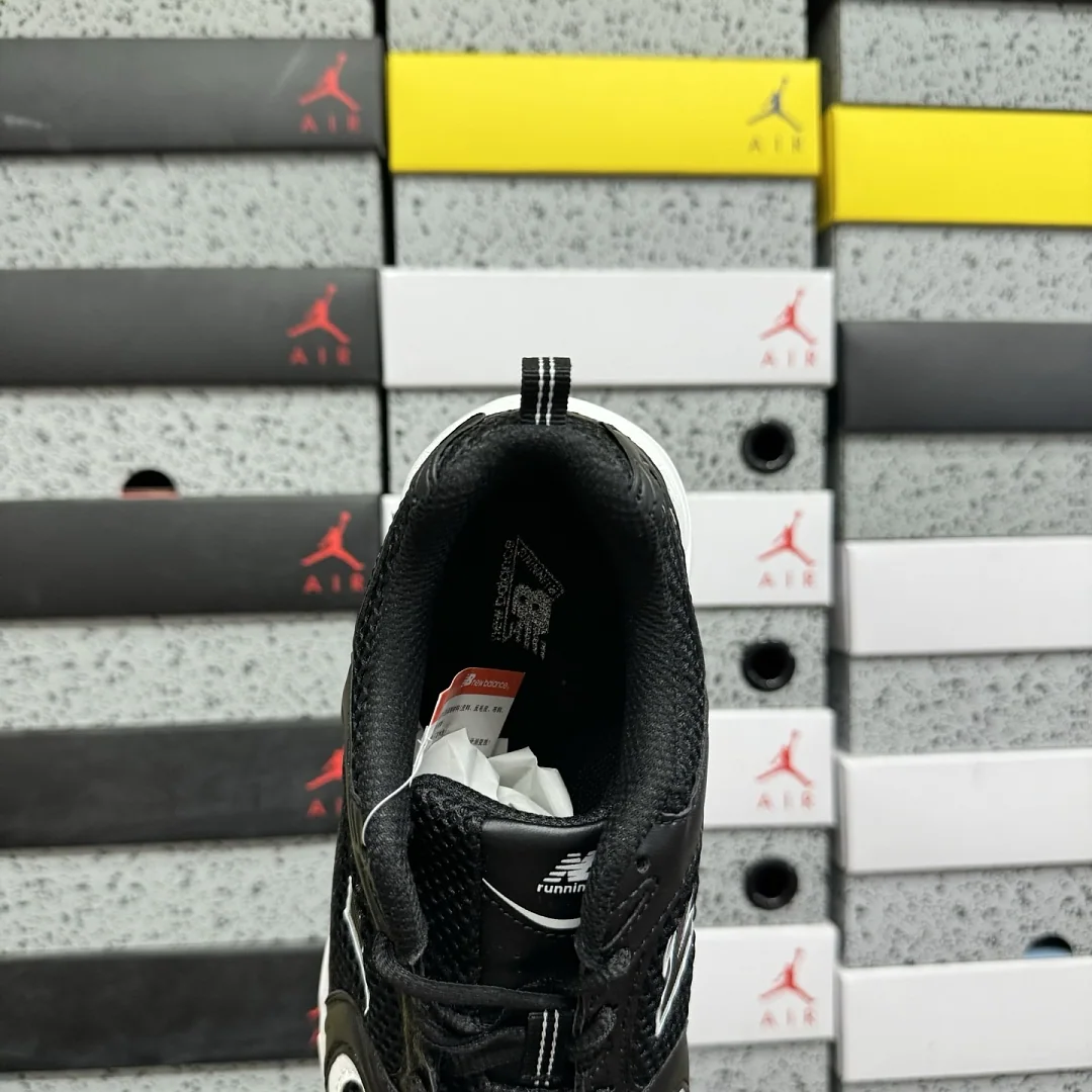 뉴발란스 [WZ] 530v2 MR530SD 202042 New Balance 530v2 Black White 상세 이미지 6