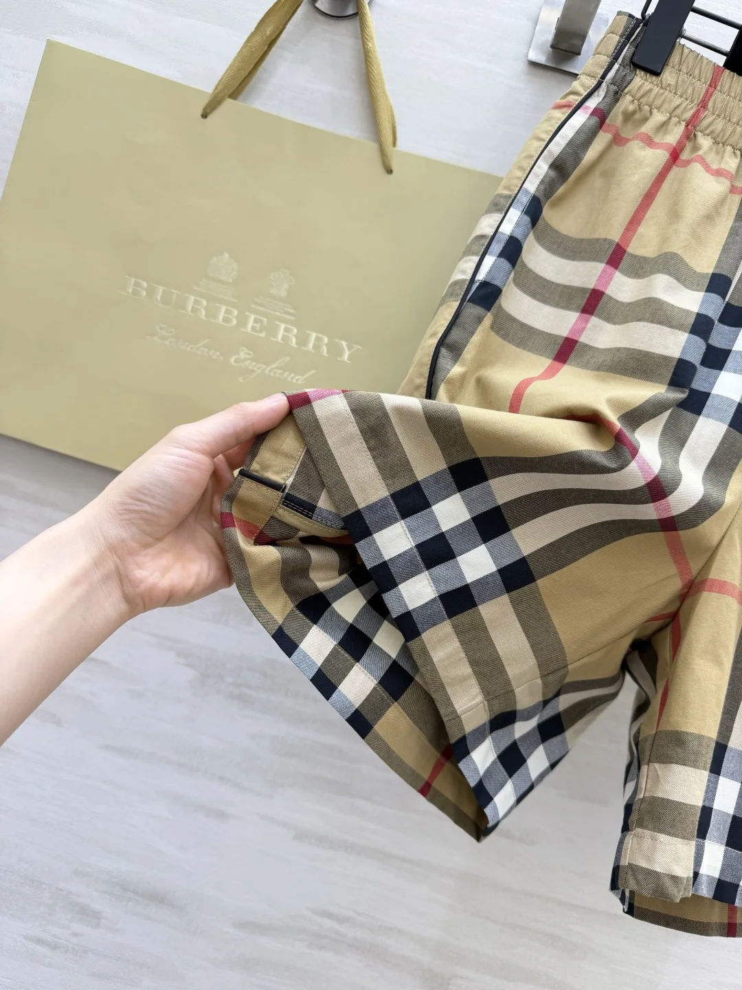 버버리 체크 고무밴드 여성 스커트 상세 이미지 5