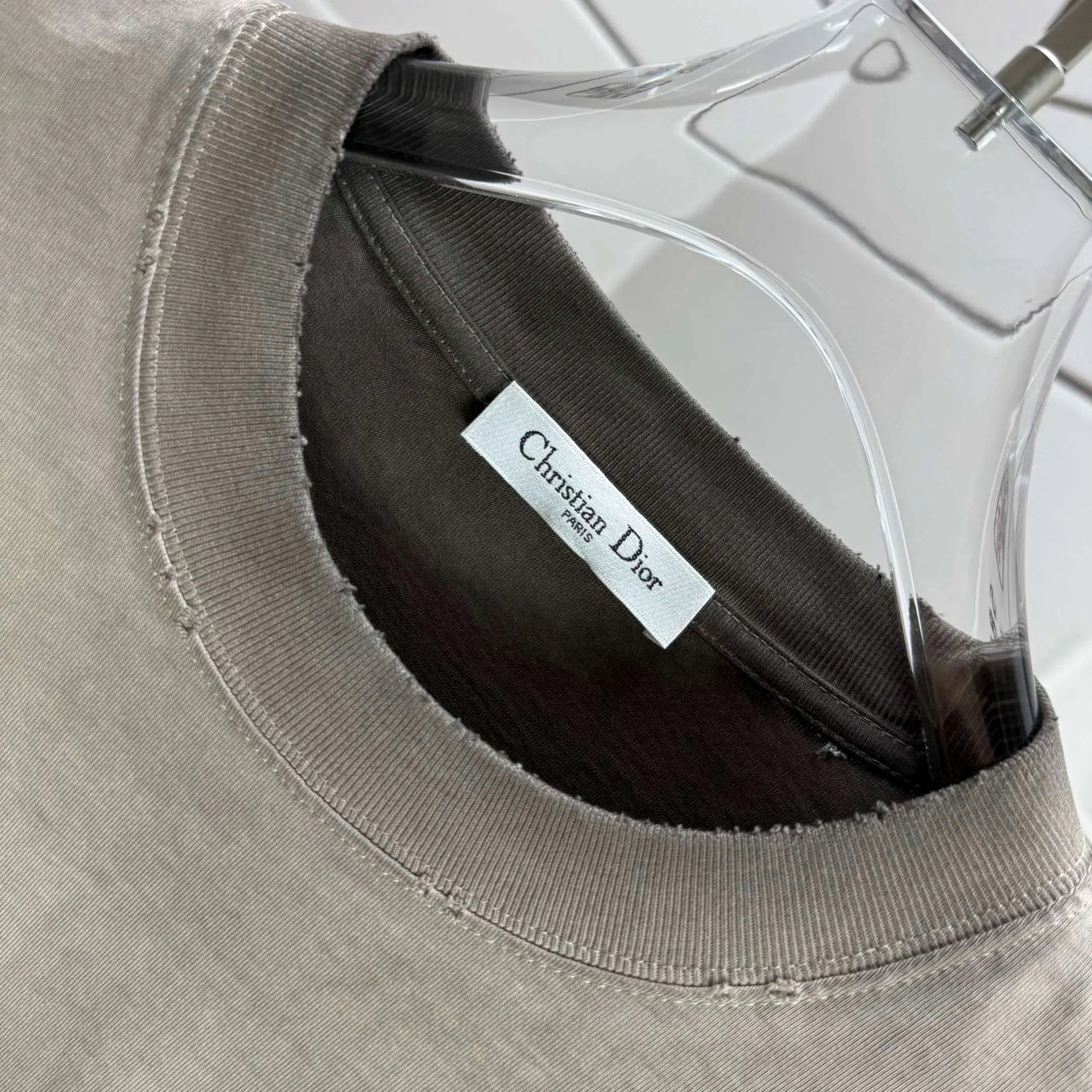 디올 워싱 데미지 가공 크루넥 반팔 티셔츠 상세 이미지 5