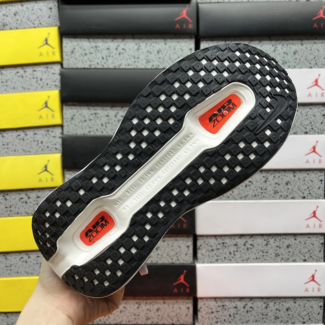 나이키 [CG] 보메로 프리미엄 HQ2050-308 201986 Nike Vomero Premium 상세 이미지 6