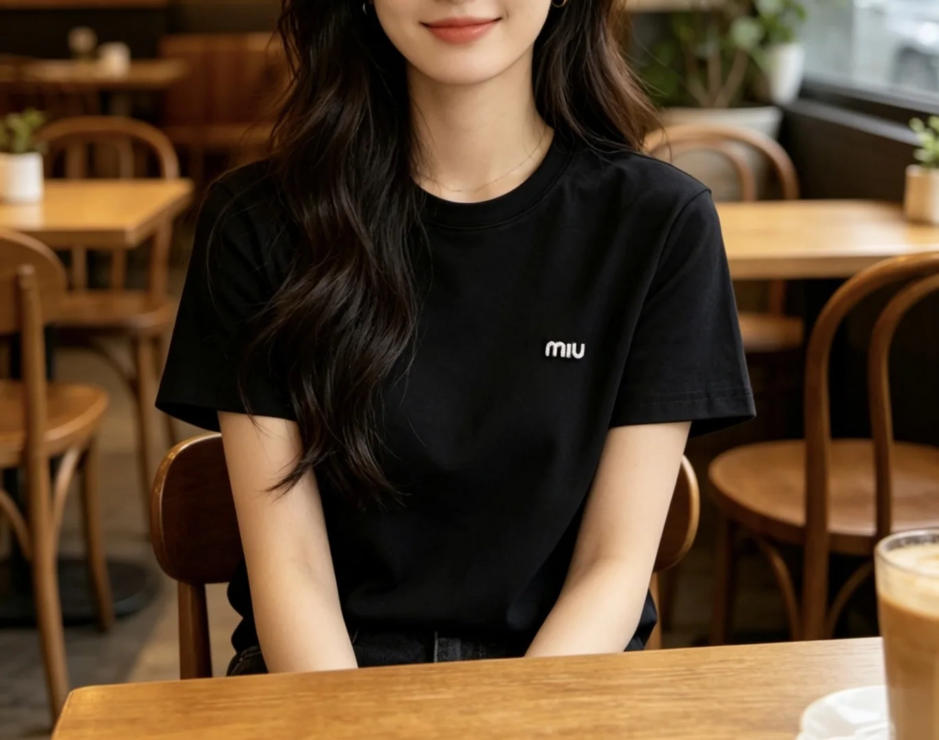 미우미우 라인스톤 로고 반팔 티셔츠 상세 이미지 9