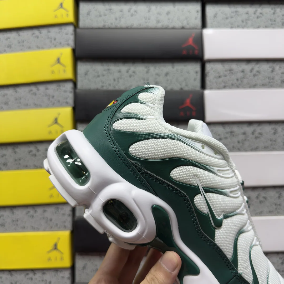 나이키 [BD] 에어 맥스 플러스 CV2392-101 201845 Nike Air Max Plus 상세 이미지 2
