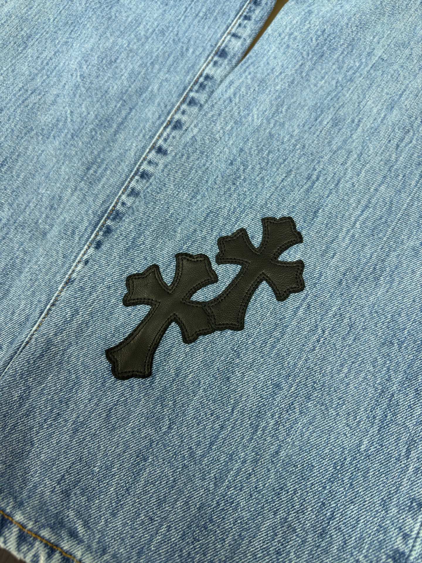 크롬하츠 클래식 블랙 라벨 자수 남성 바지 상세 이미지 3