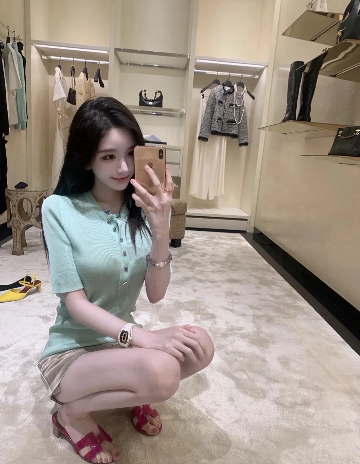 샤넬 라인스톤 버튼 장식 여성 반팔 니트 상세 이미지 4