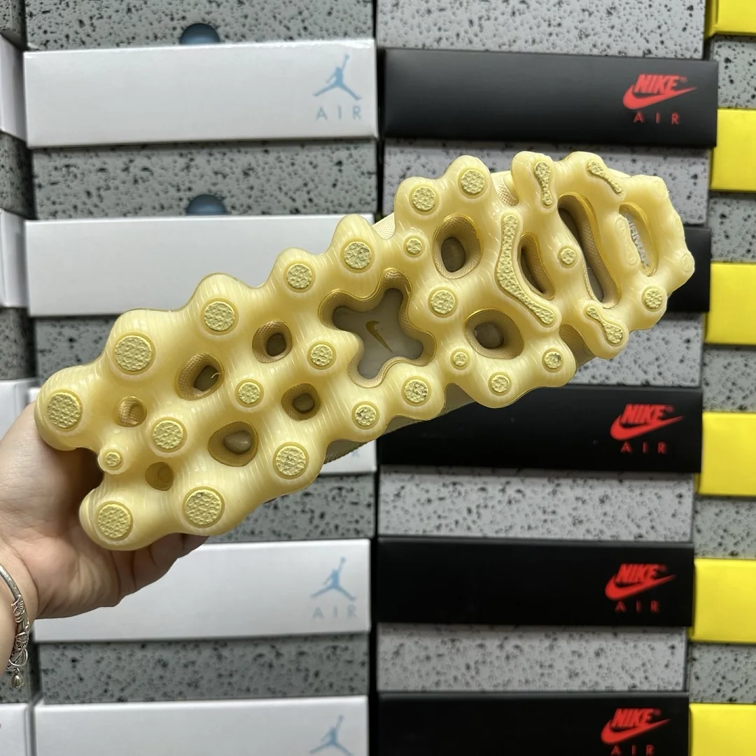 나이키 [EG] 에어 골드 IQ7634-009 201671 Nike Air Liquid Max 상세 이미지 4