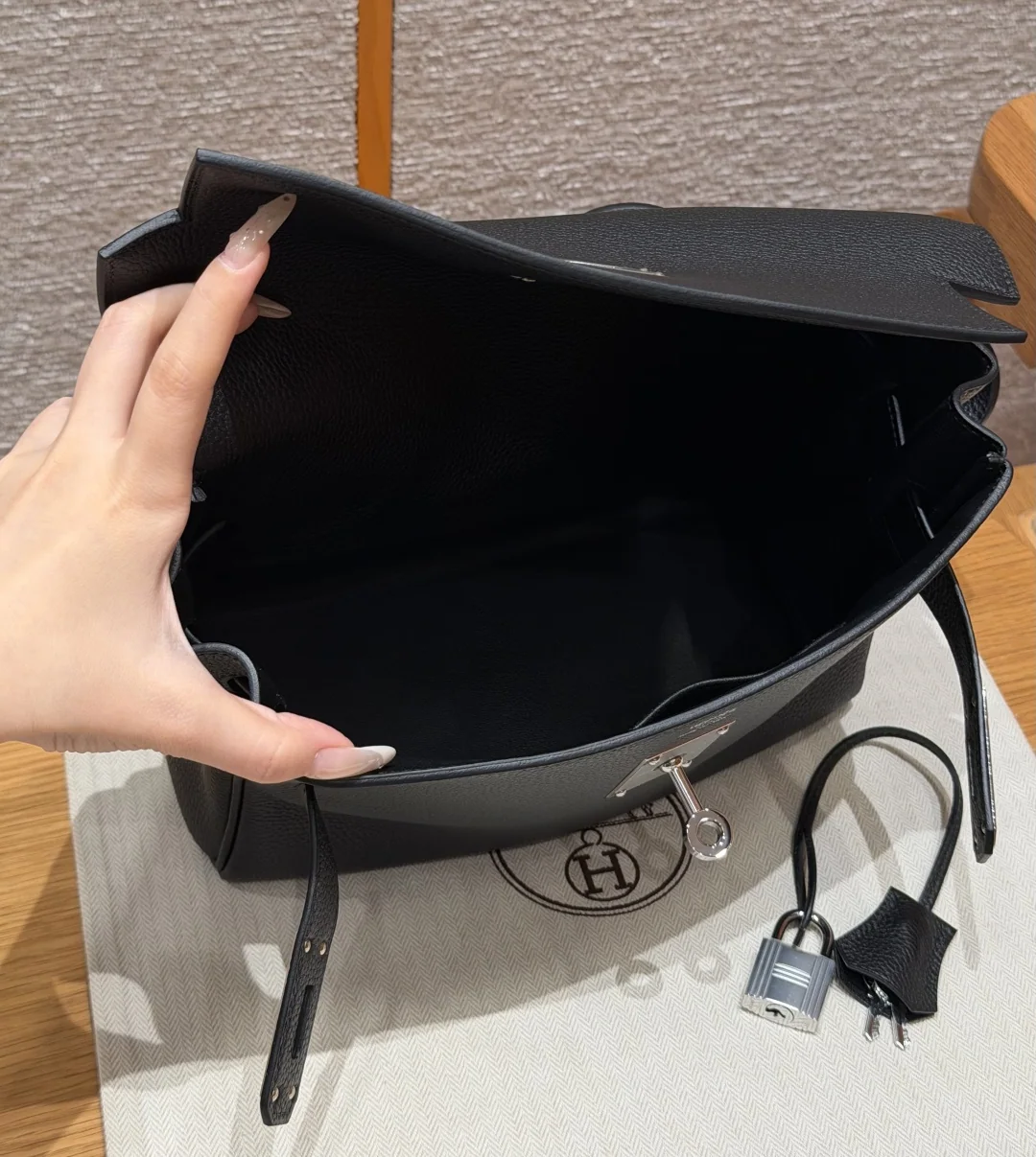 에르메스 켈리 메신저 가방 상세 이미지 6